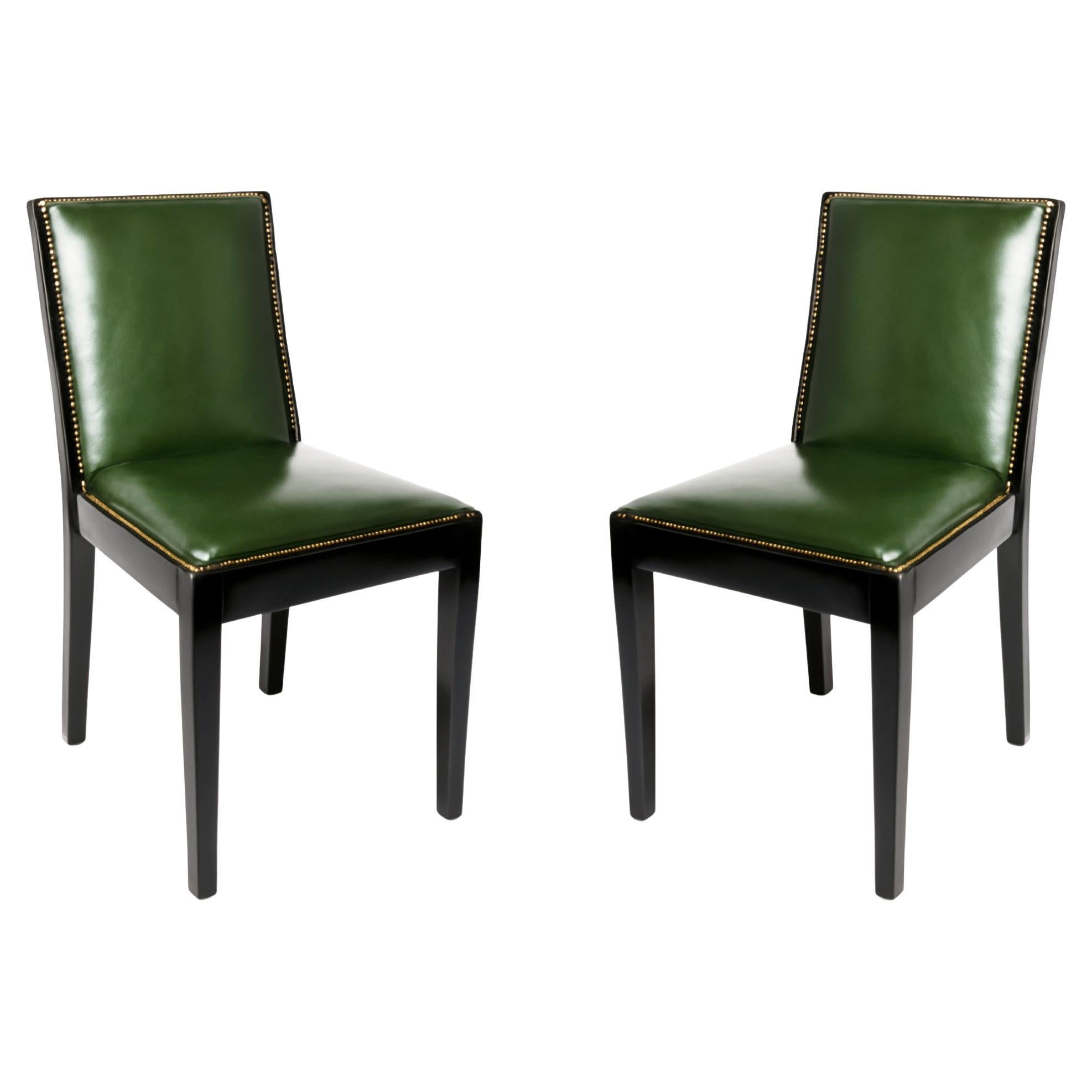 Paire de 2 chaises de salle à manger Art Déco en cuir laqué noir, 20e siècle