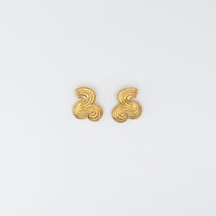 Par de 2 pendientes «Betzy» en vermeil dorado de Aur Studio