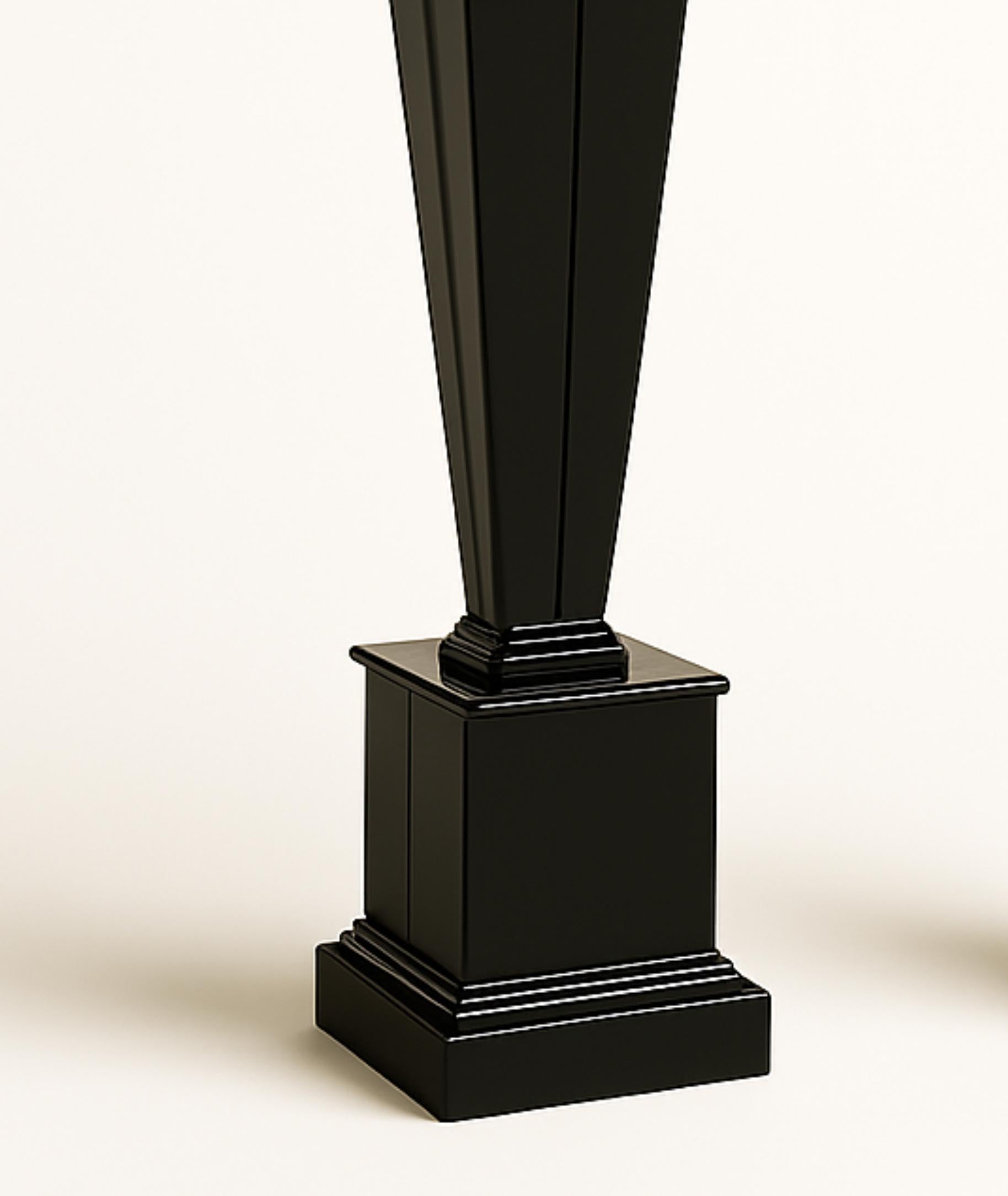 Pair Of 2 Chestnut Art Deco Black Lecquer Pedestals Columns, 20th Century For Sale 7