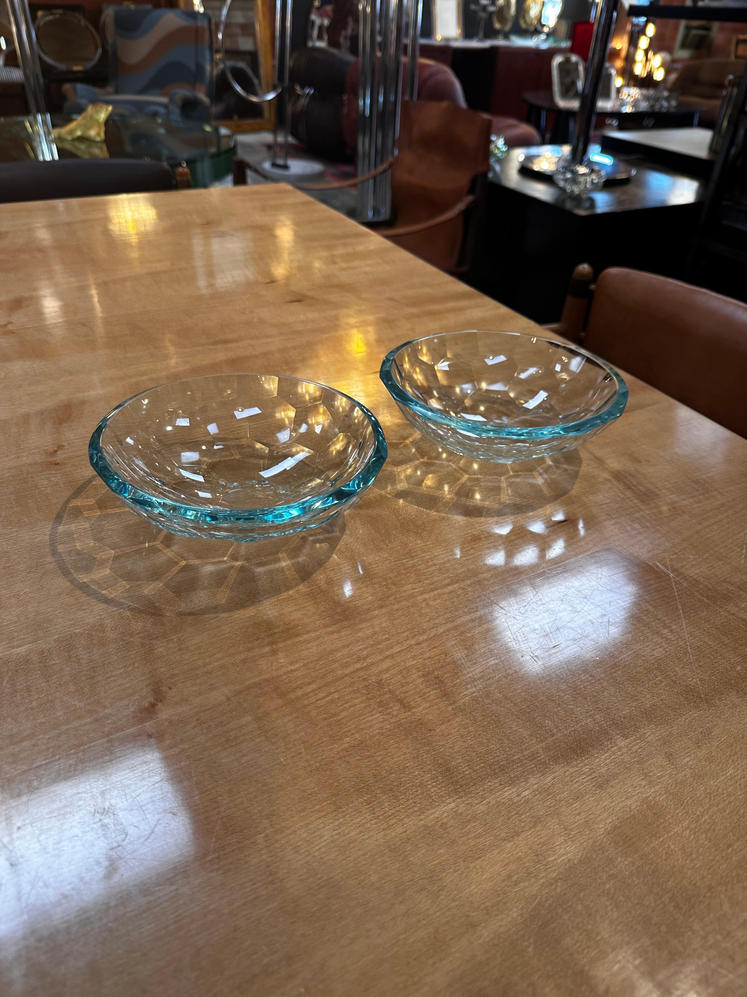 Mid-Century Modern Paire de 2 bols décoratifs en verre faits à la main 1980 en vente