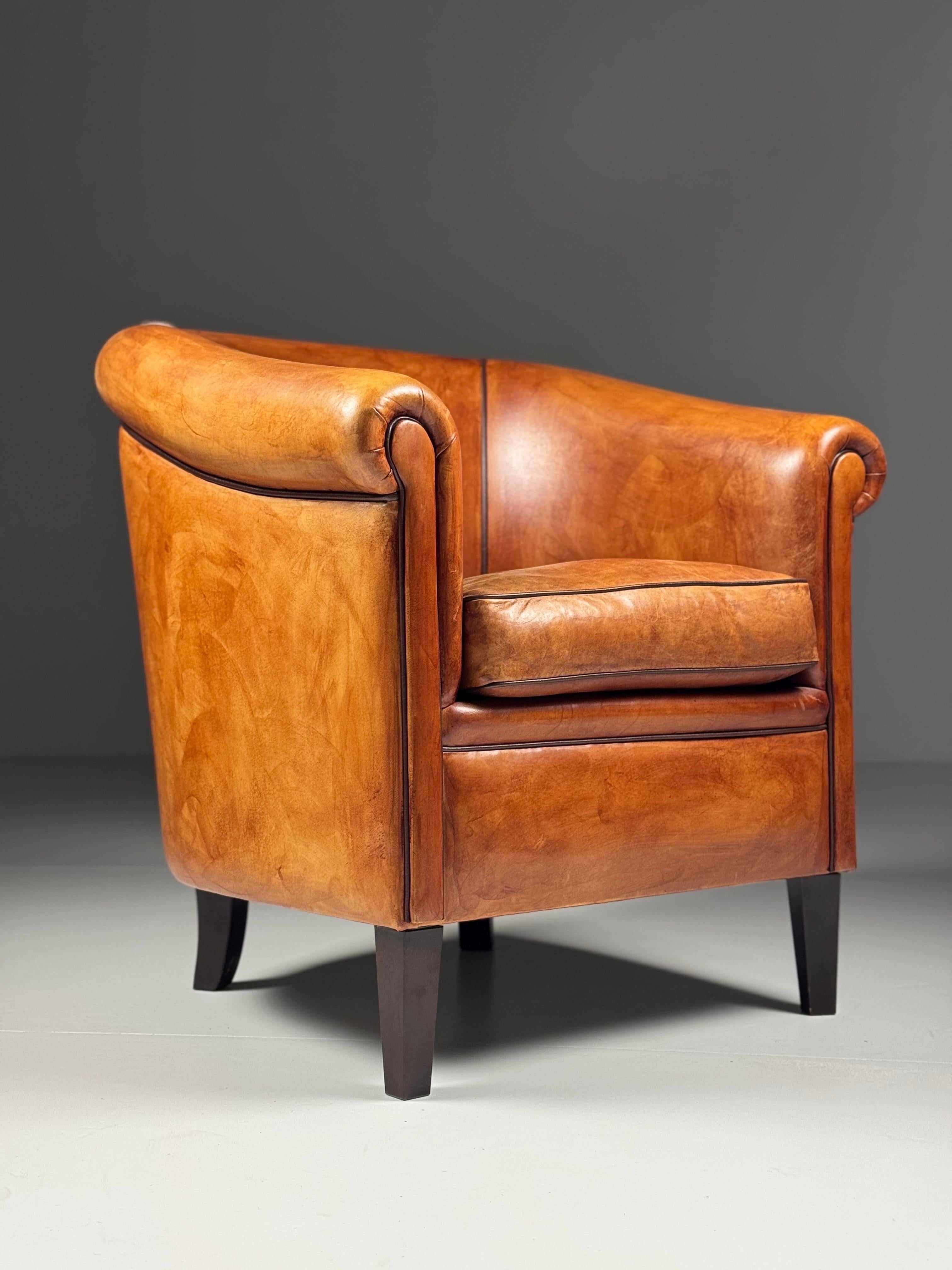 Pair of 2 Dutch Sheep’s leather clubchairs For Sale 7