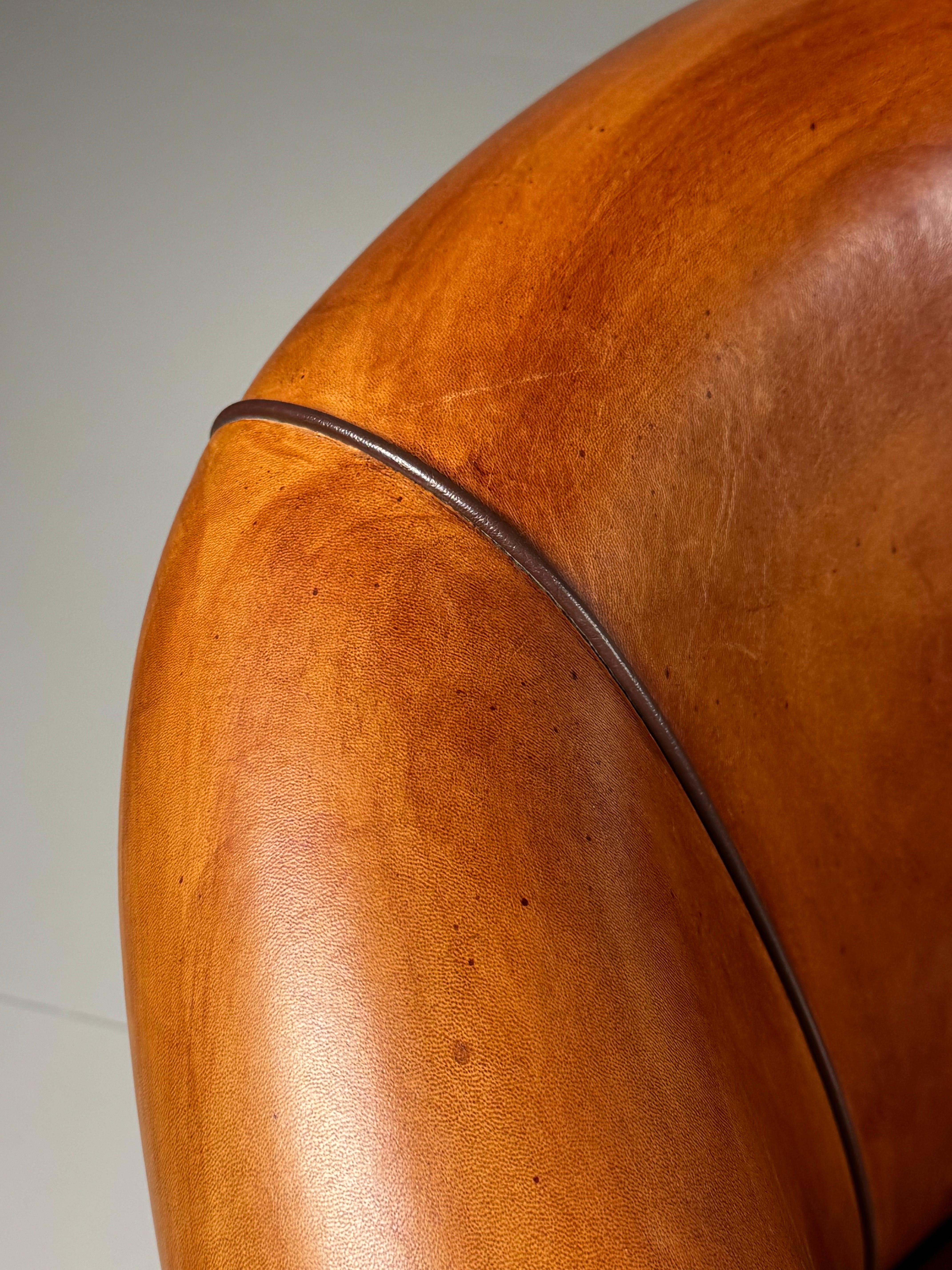 Pair of 2 Dutch Sheep’s leather clubchairs For Sale 2