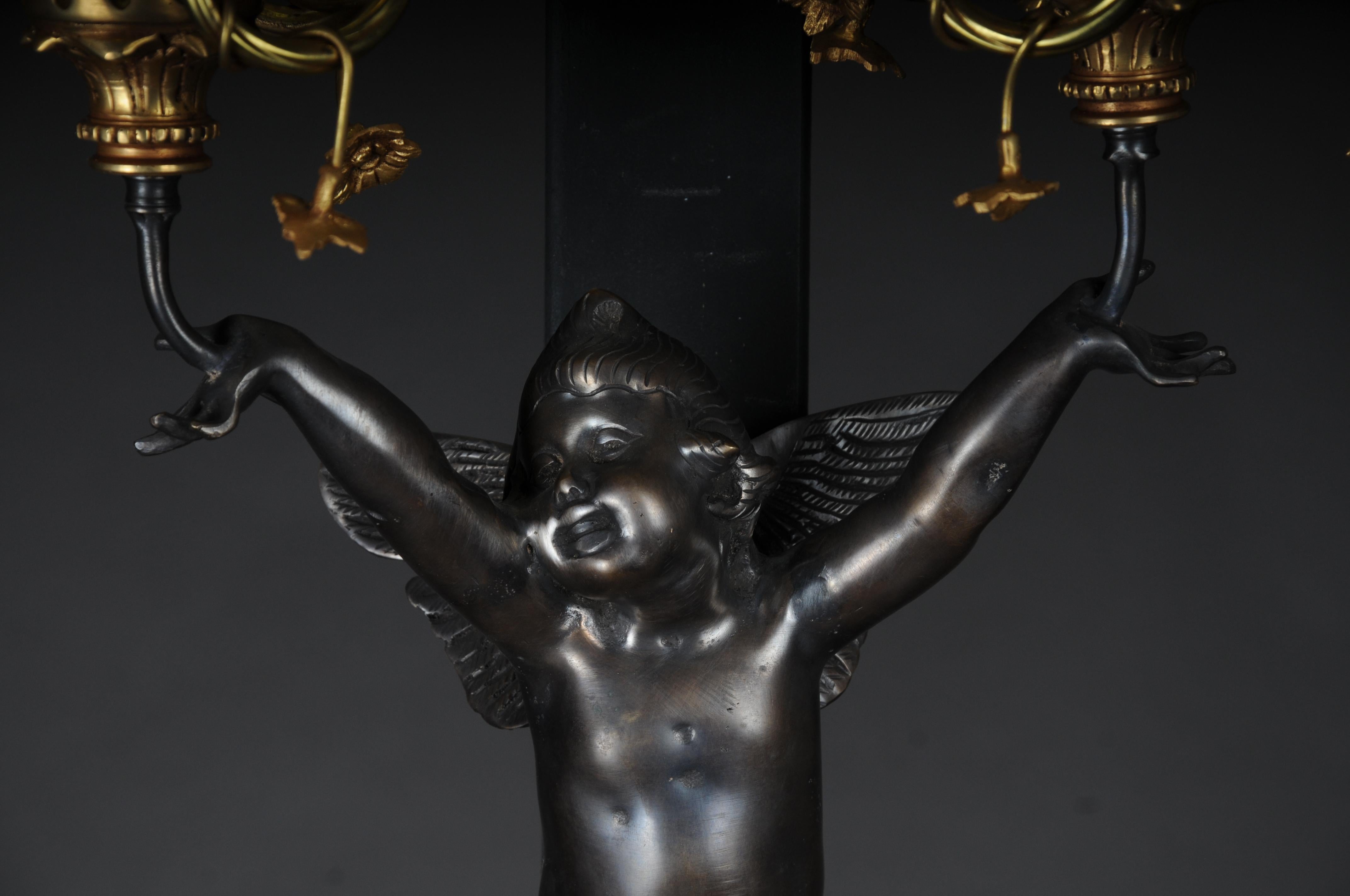 Pair of (2) Empire bronze putto sconces, gilt In Good Condition For Sale In Berlin, DE