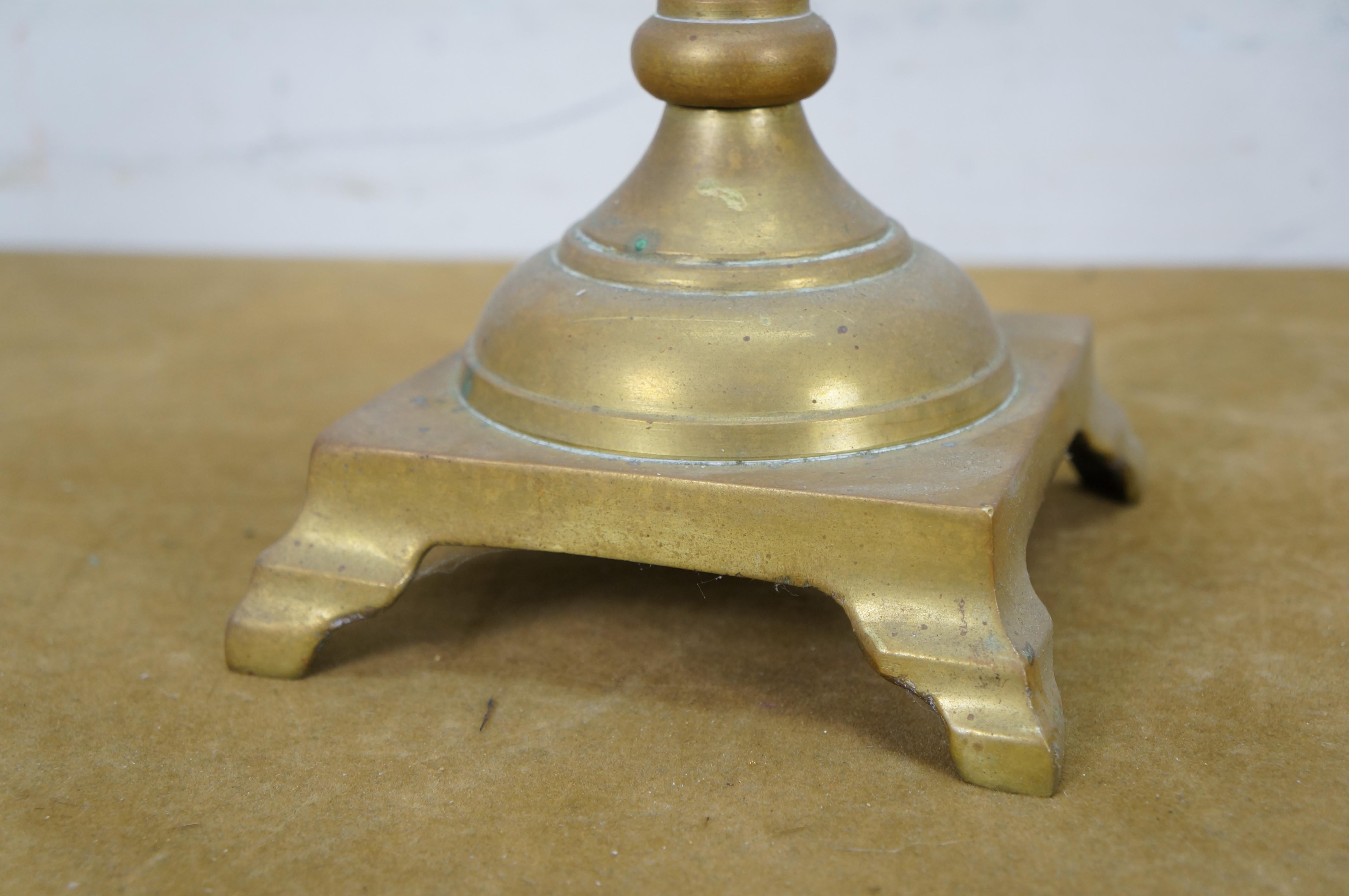 Coppia di 2 candelabri a cono in ottone massiccio Portacandele da 18 pollici in vendita 1