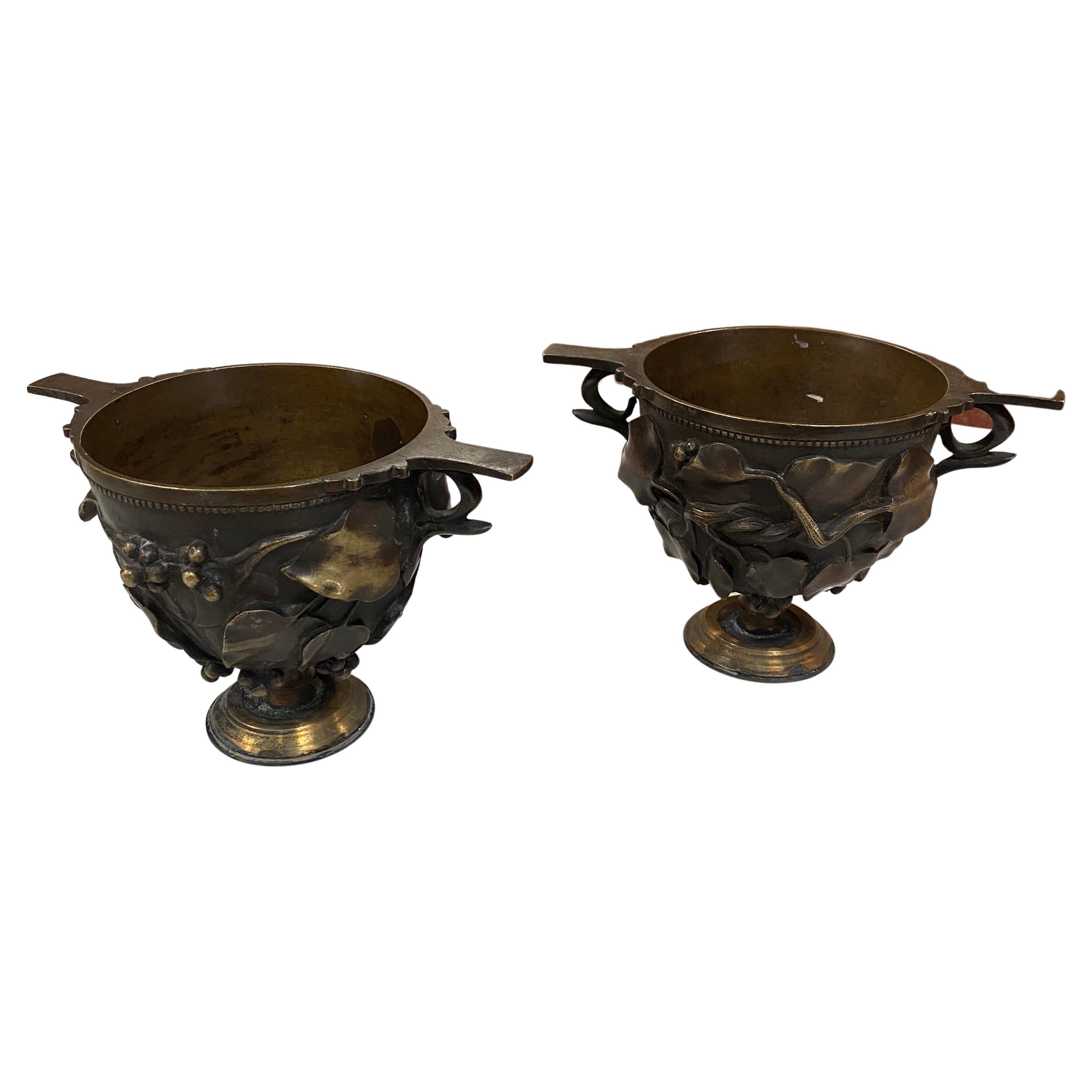 Pair of 2 Italian Bronze Vases 1930