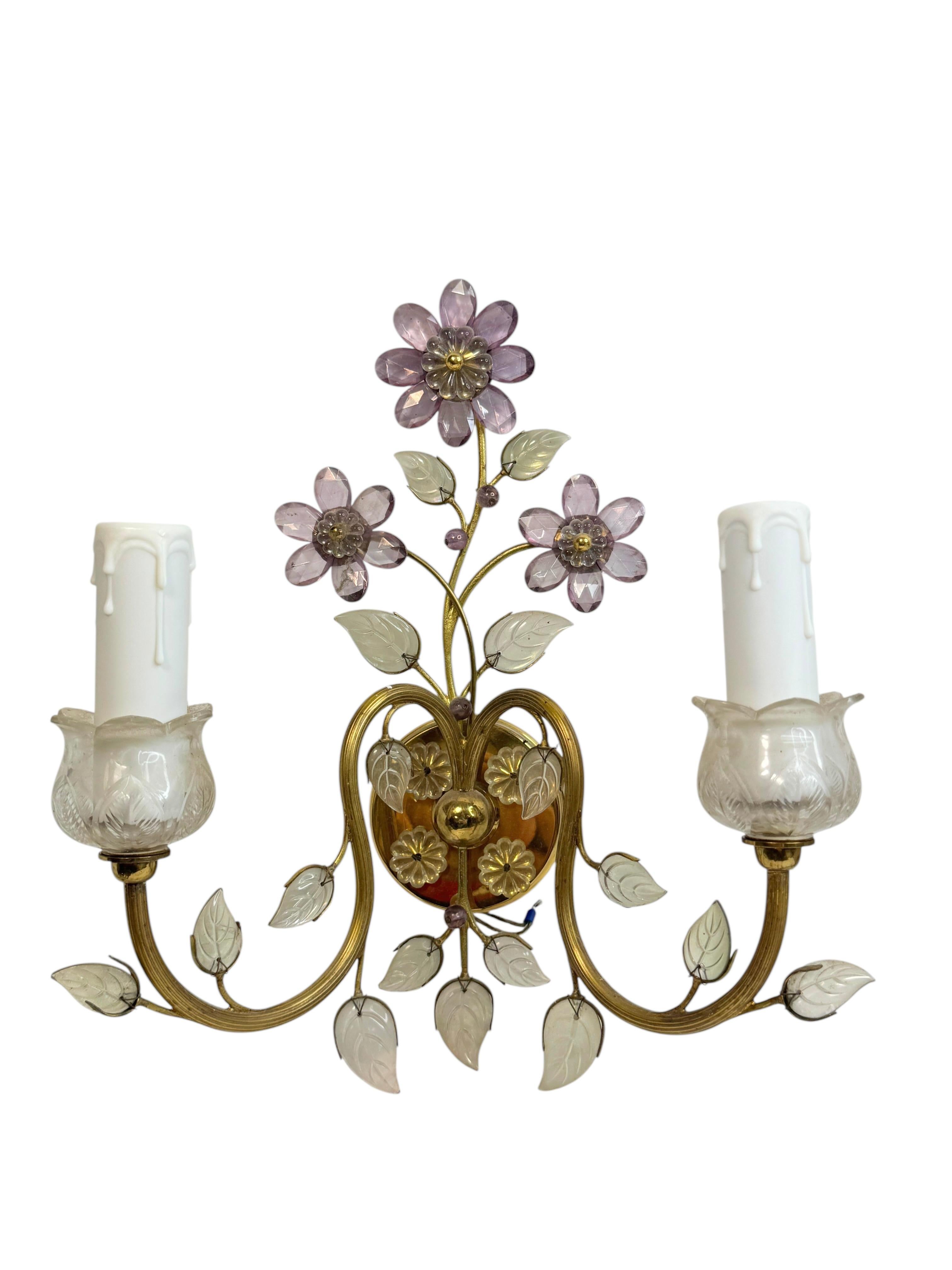 Hollywood Regency Paire d'appliques murales à fleurs en cristal à 2 lumières par Lobmeyr, Vienne, Autriche années 1950 en vente