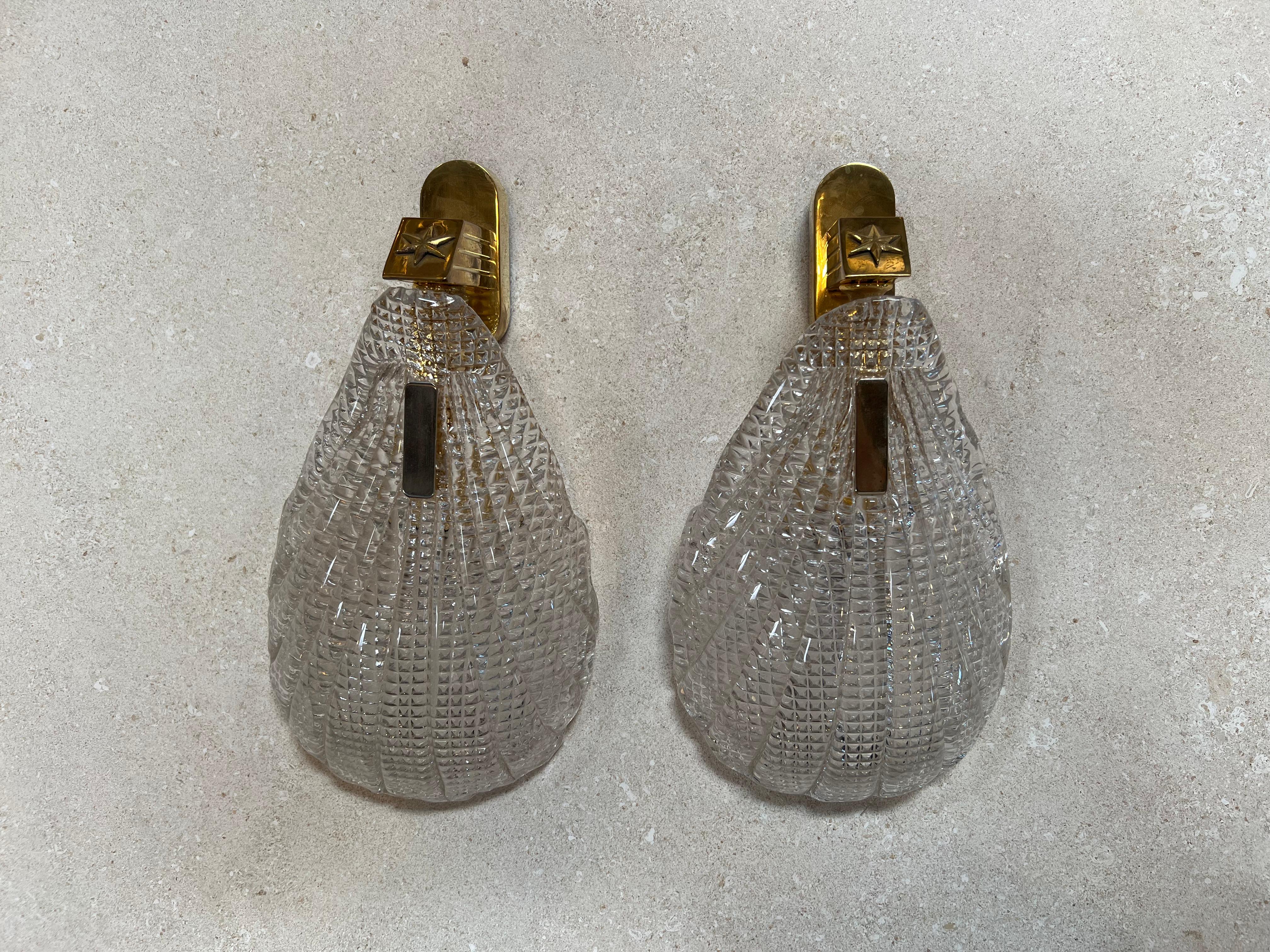 Pair of 2 Mid Century Italian Murano and Brass Sconces 1960 In Good Condition For Sale In Los Angeles, CA