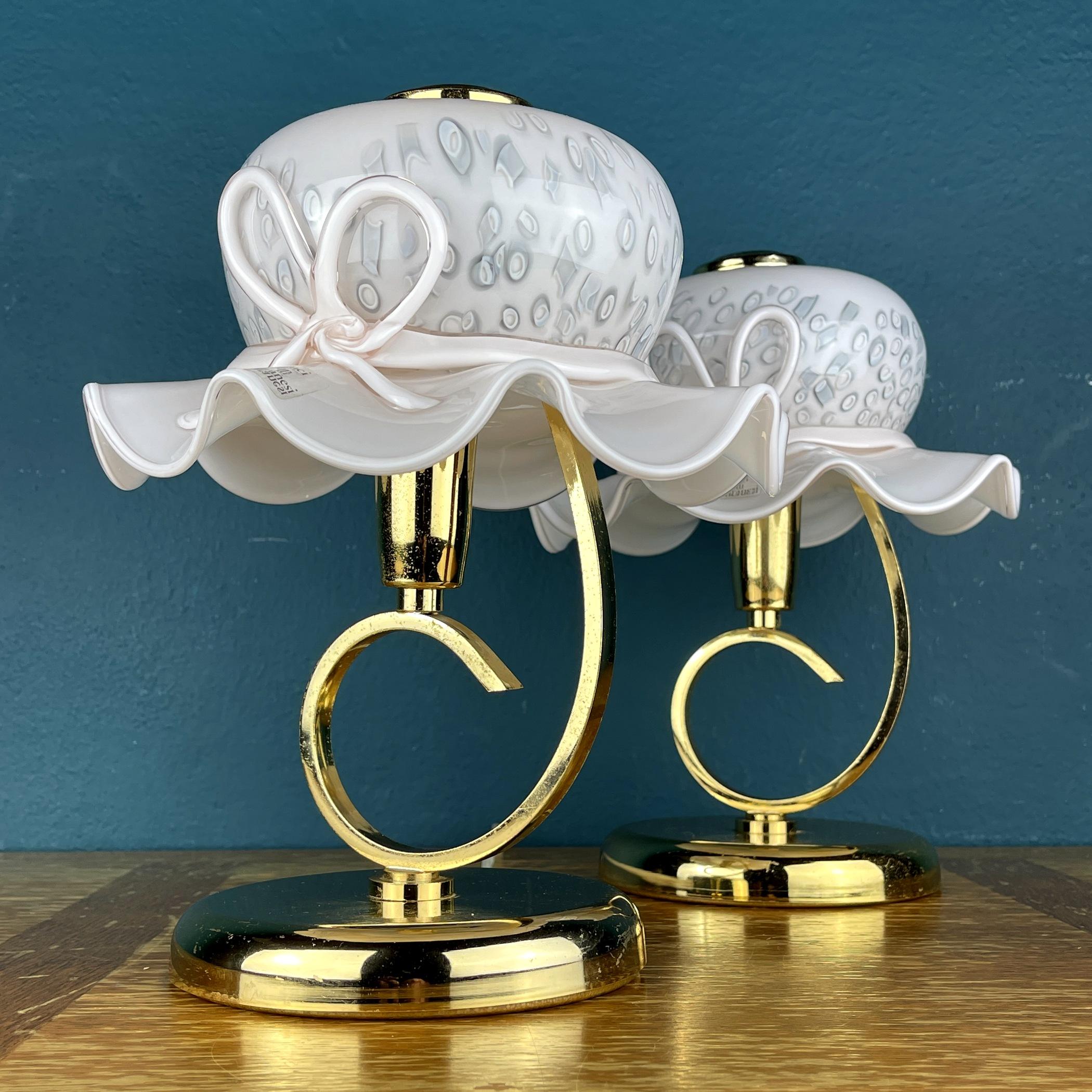 Pareja de 2 Lámparas de Mesa de Murano Rosa Italia Años 80 Lámpara de Murano Sombrero de Mujer Cristal de Murano en venta