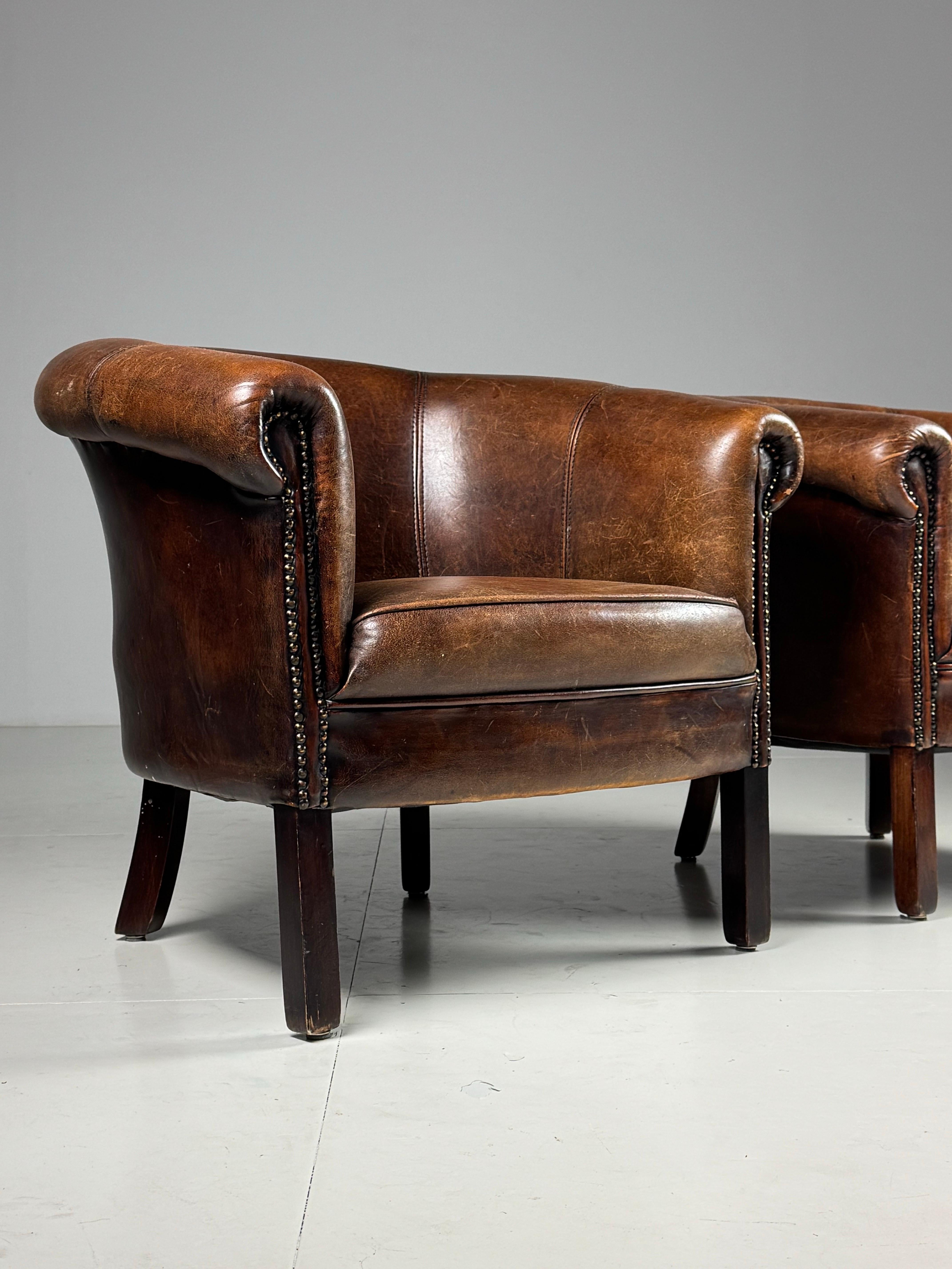 Late 20th Century Pair of 2 Sheep’s lesther clubchairs For Sale