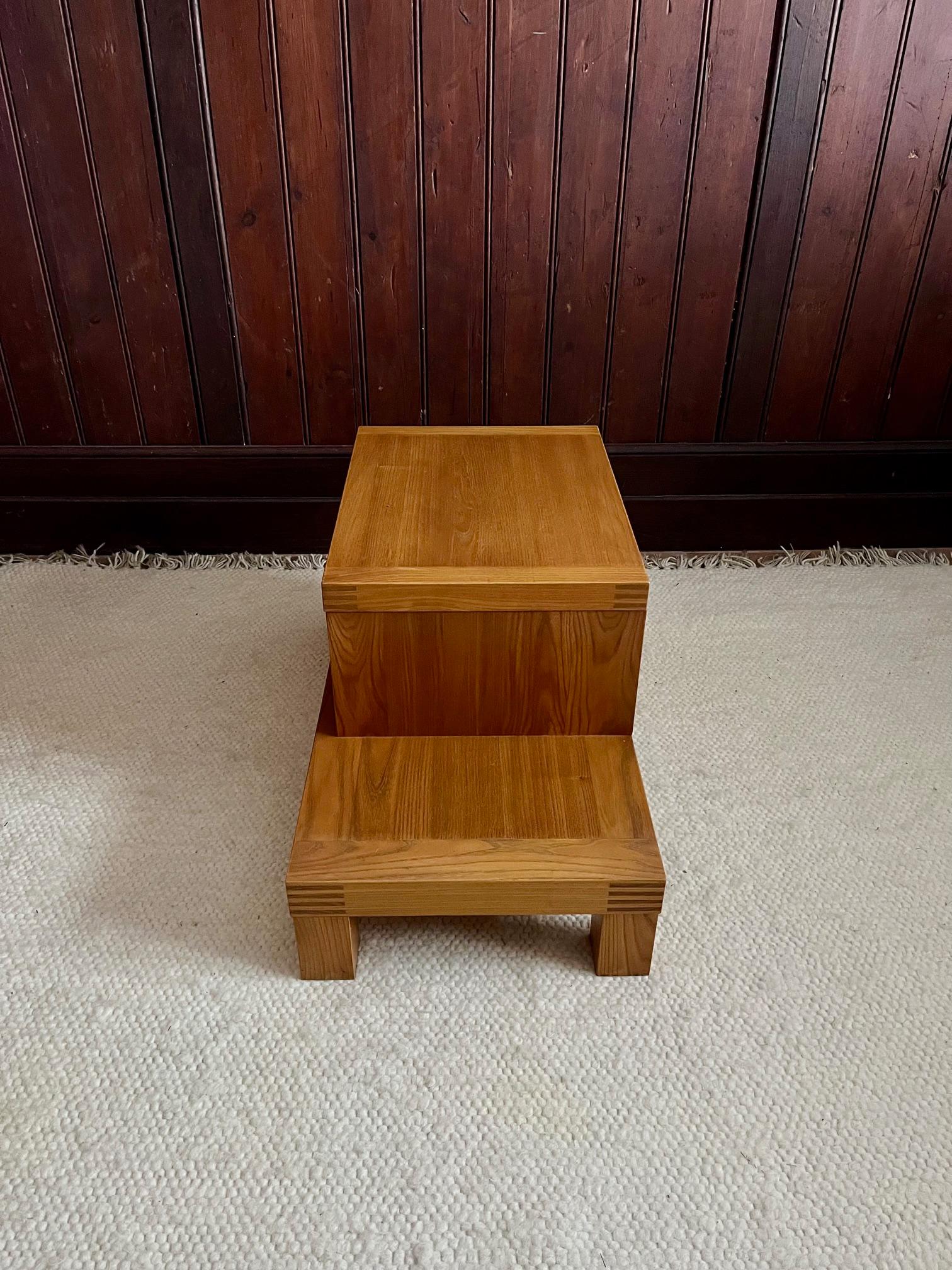 Pair of 2-tier elm wood night stands with drawer, Japanese design, 1960's In Good Condition In Paris, Ile-de-France