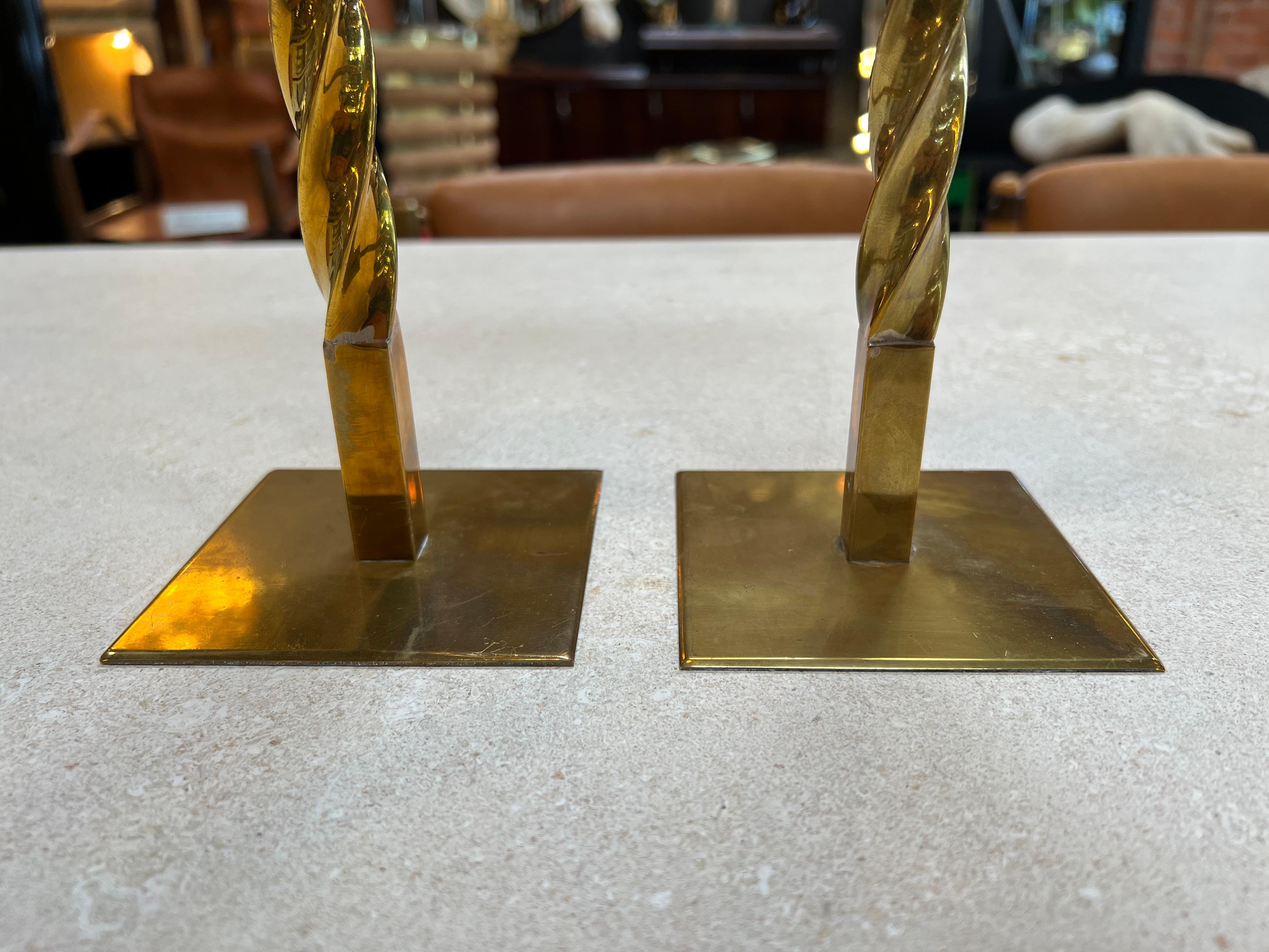Mid-Century Modern Pair of 2 Vintage Italian Decorative Brass Candlestick 1980 For Sale