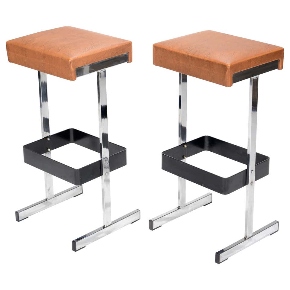 PAIR OF VINTAGE BASEBALL BAT BAR STOOLS at 1stdibs PAIR OF VINTAGE BASEBALL BAT BAR STOOLS at 1stdibs