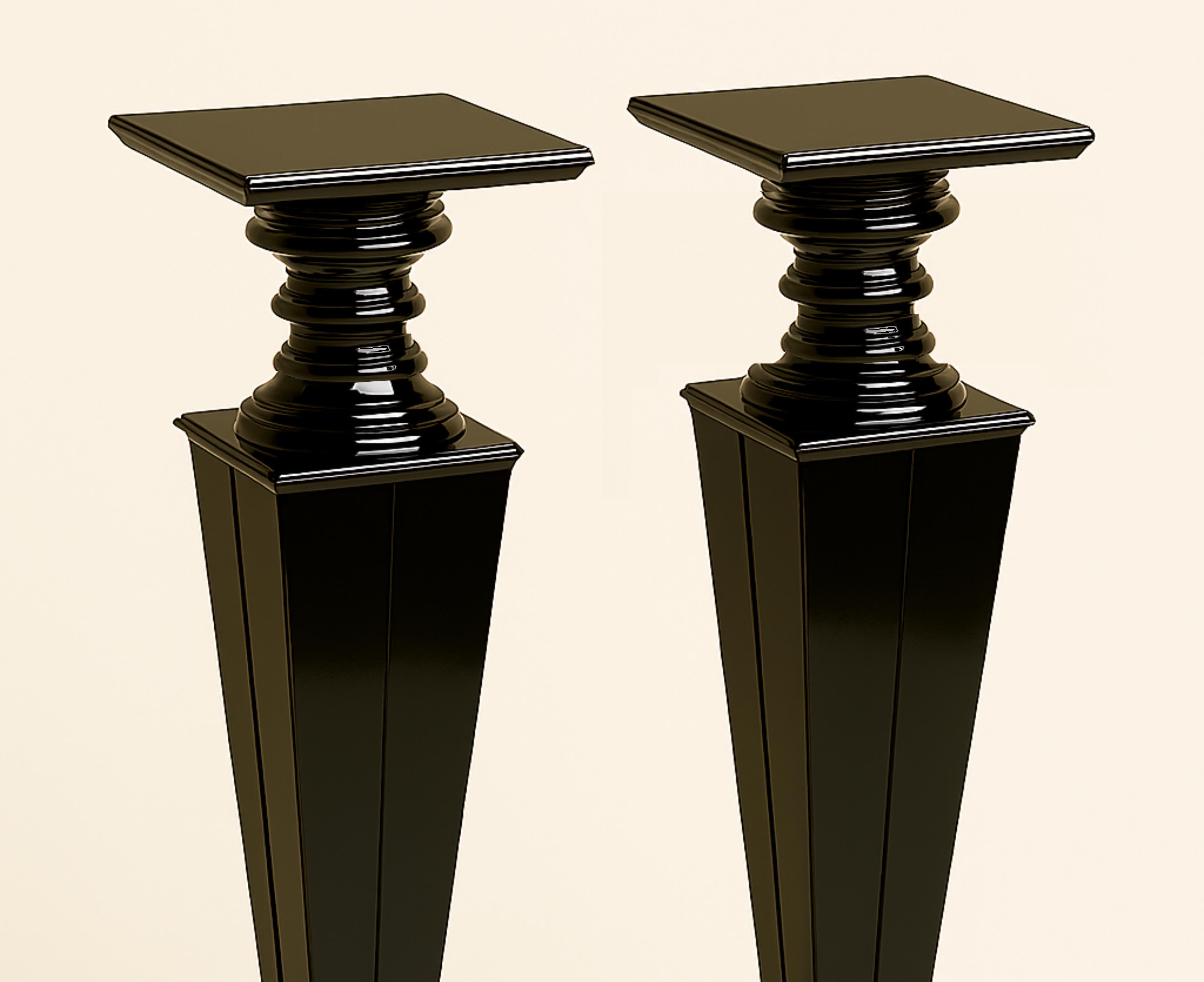 Paire de colonnes à piédestal en noyer Art déco, 20e siècle en vente 2