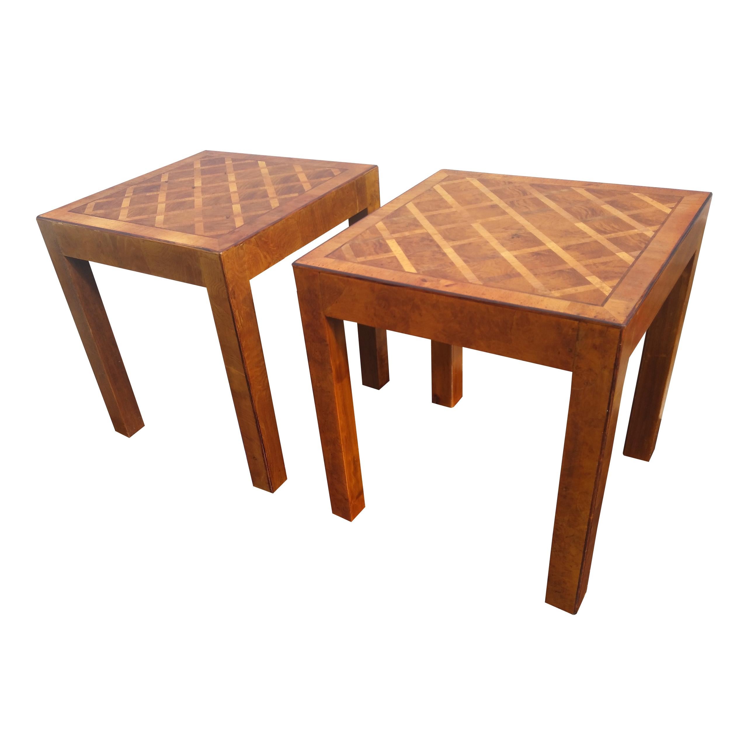 Pair of Italian Parquetry Burl Parson Side Tables In Good Condition For Sale In Pasadena, TX