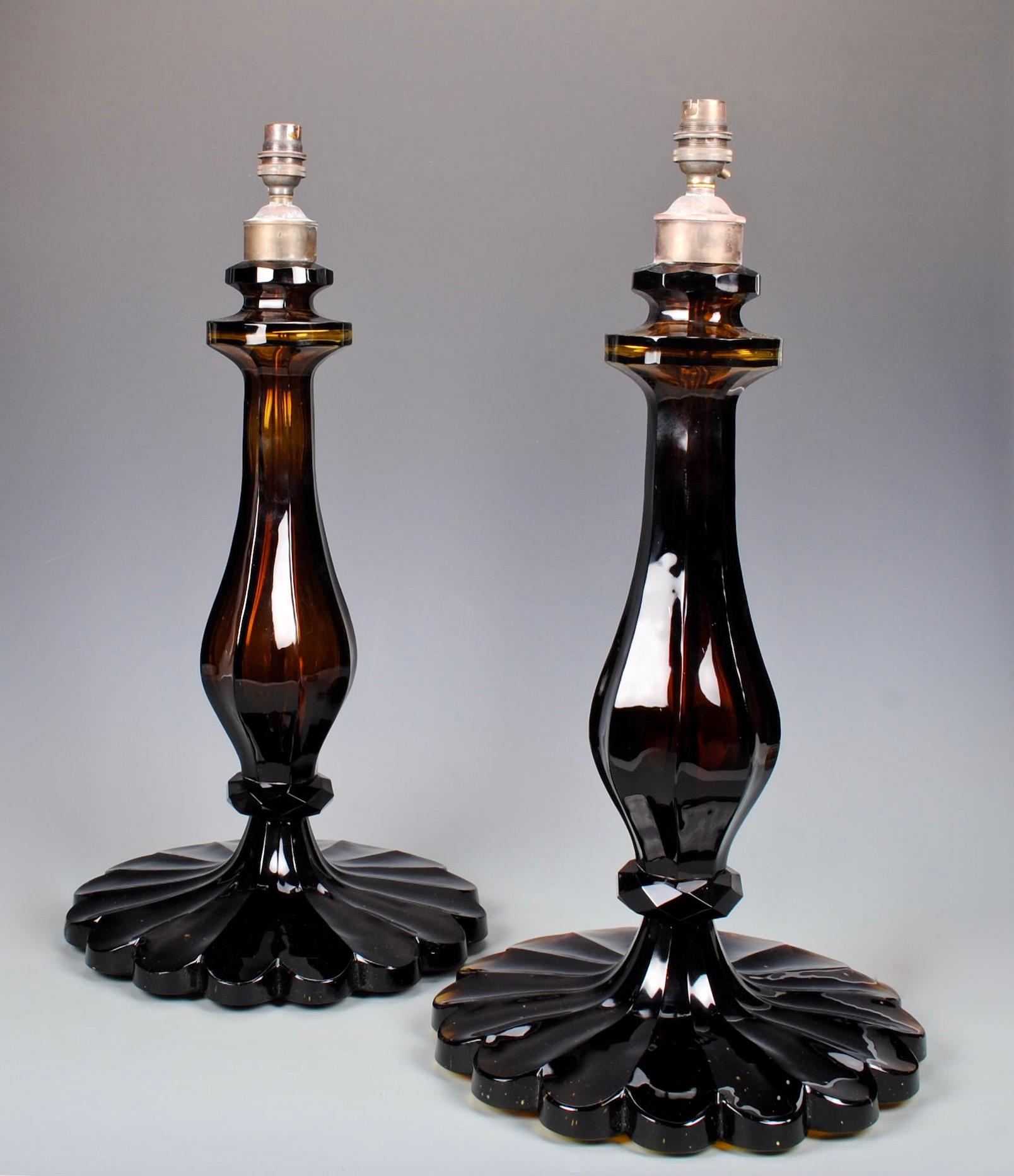 Pair of 20th Century Amber Cut-Glass Table Lamps In Good Condition For Sale In London, GB