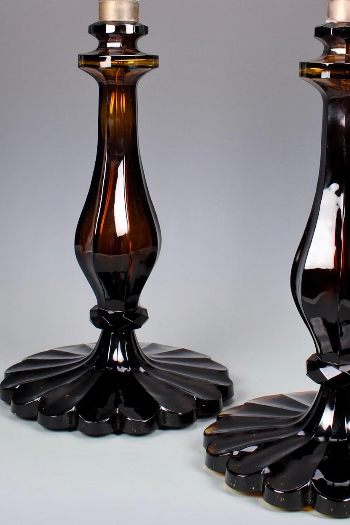 Pair of 20th Century Amber Cut-Glass Table Lamps For Sale 2
