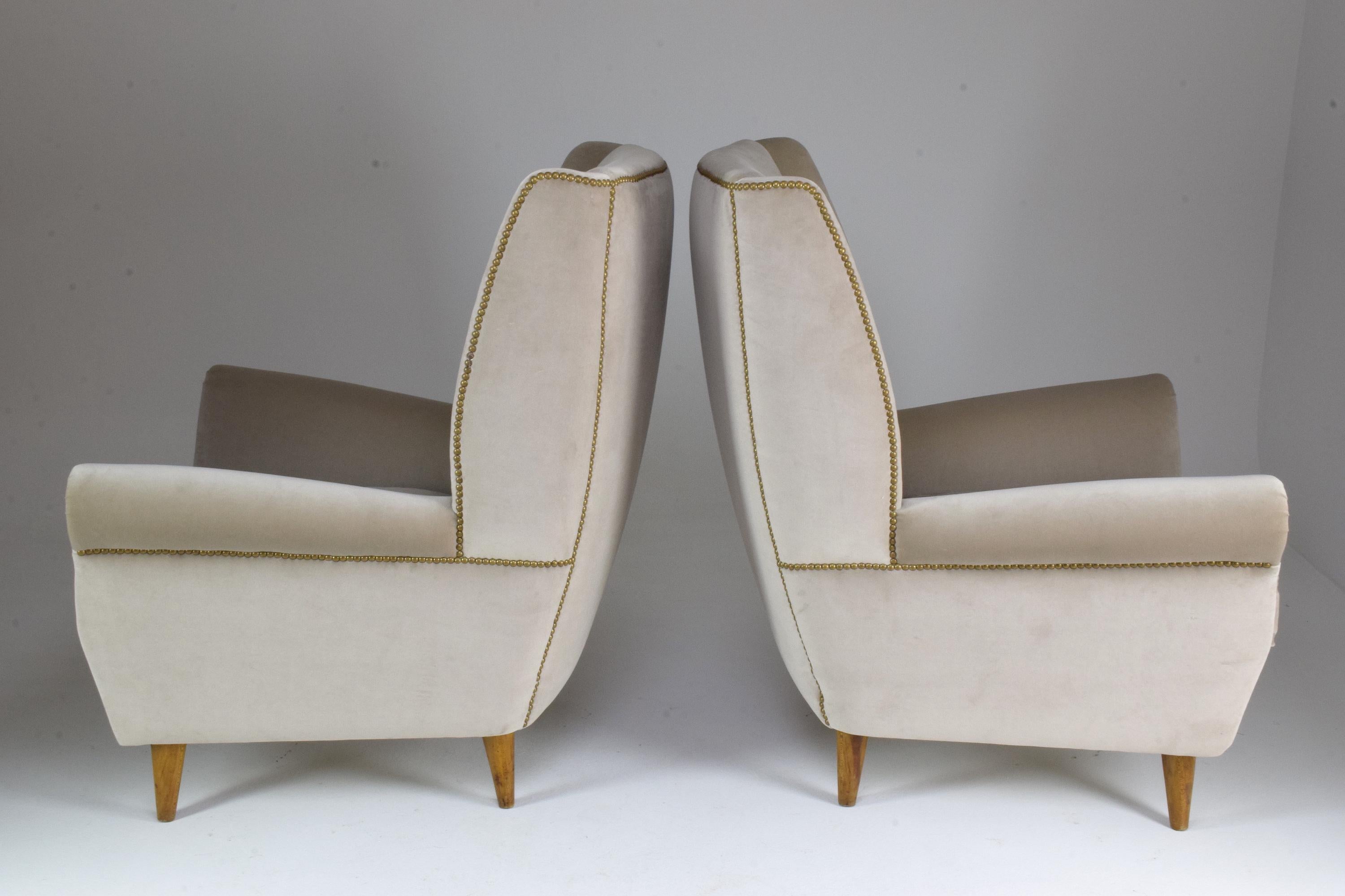 Pair of 20th Century Armchairs In the Style of Gio Ponti, 1940s For Sale 10