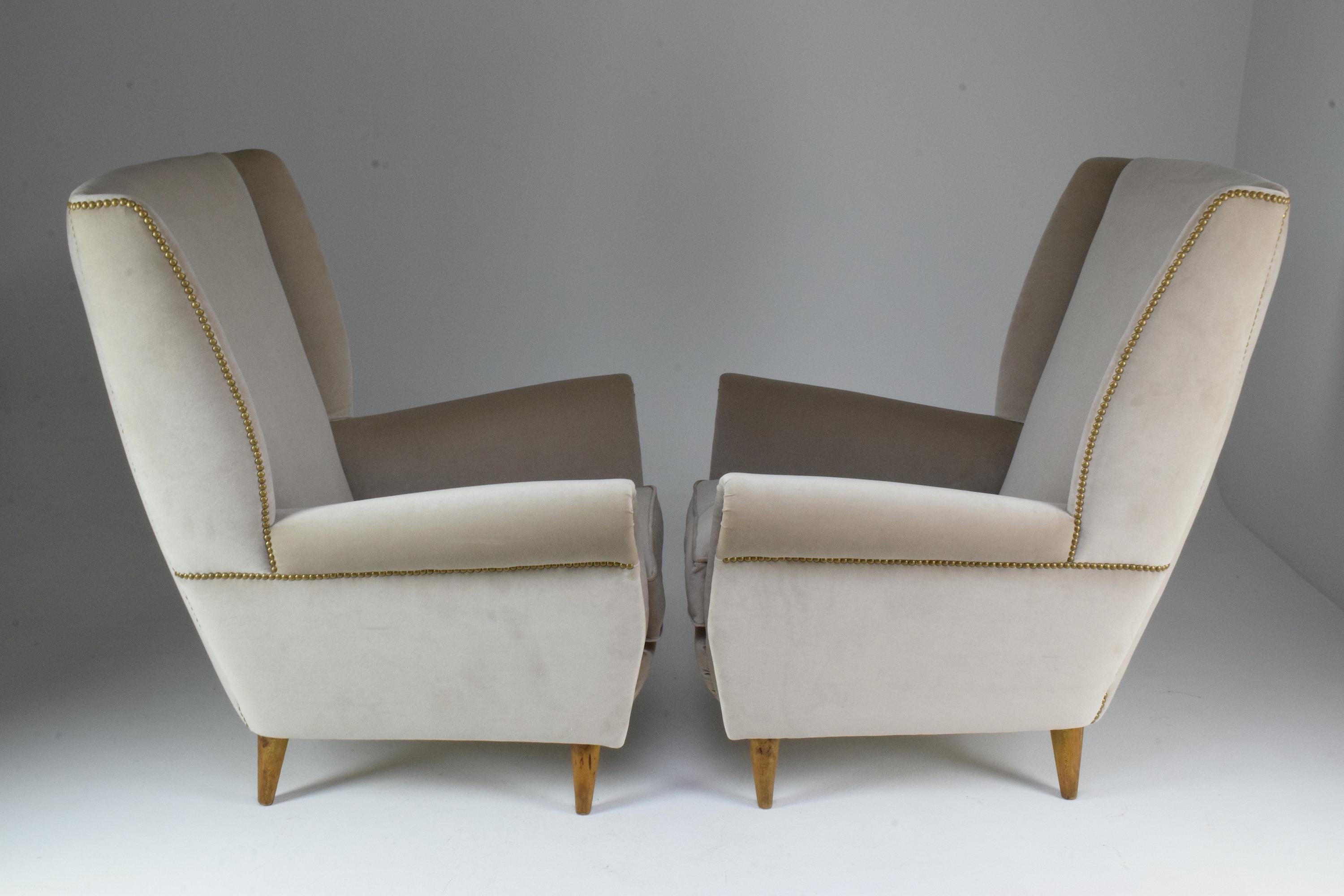 Pair of 20th Century Armchairs In the Style of Gio Ponti, 1940s For Sale 2