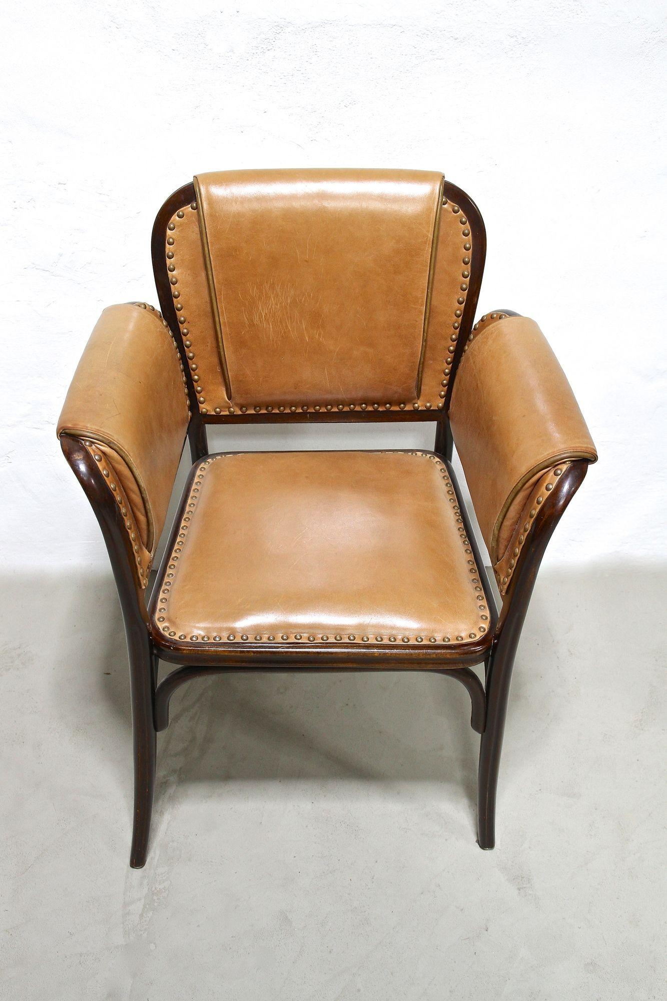 Pair of 20th Century Art Nouveau Bentwood Armchairs by Thonet, Austria, Ca. 1904 For Sale 7