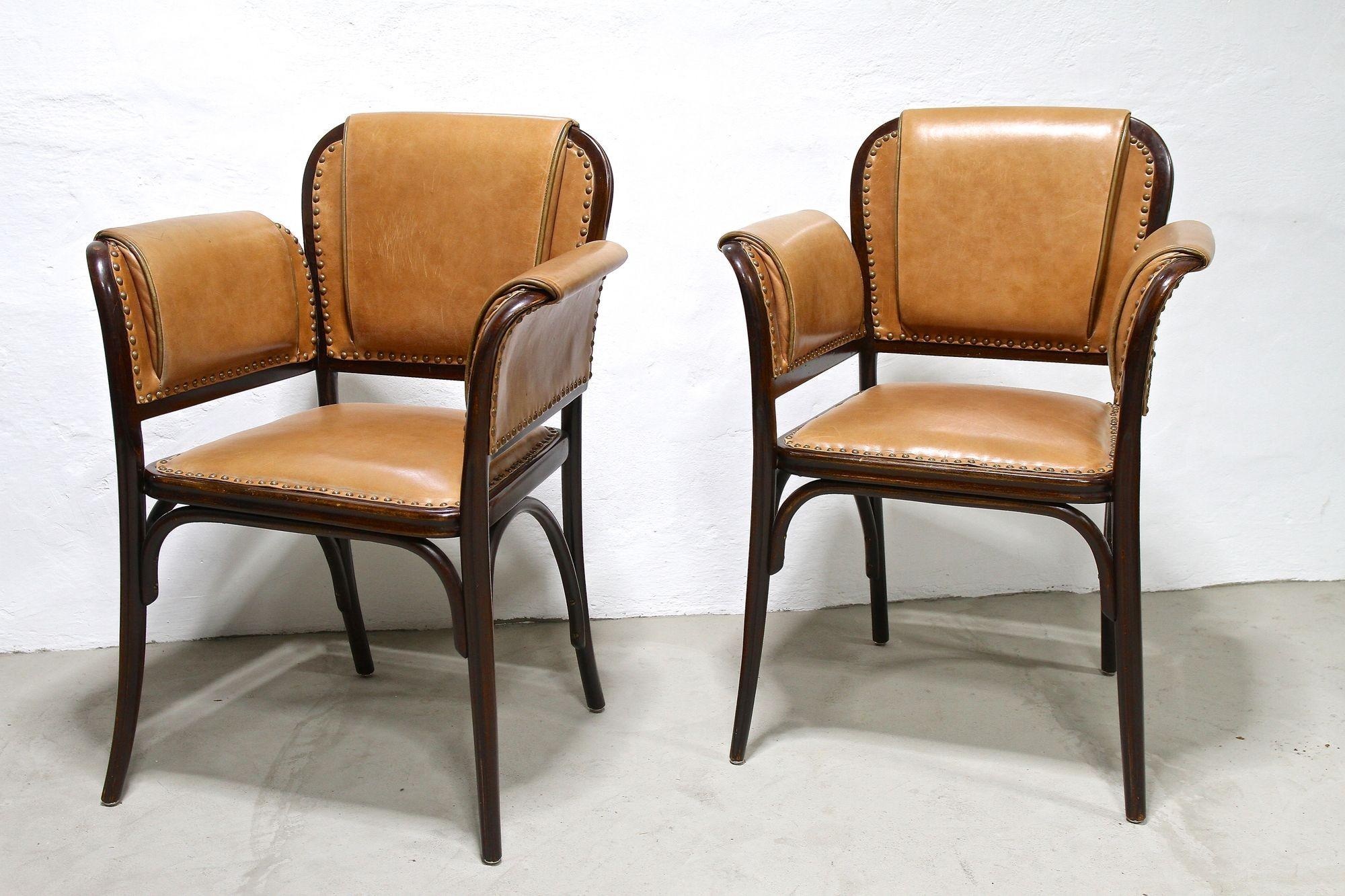 Autrichien Paire de fauteuils en bois cintré Art nouveau du 20ème siècle par Thonet, Autriche, vers 1904 en vente