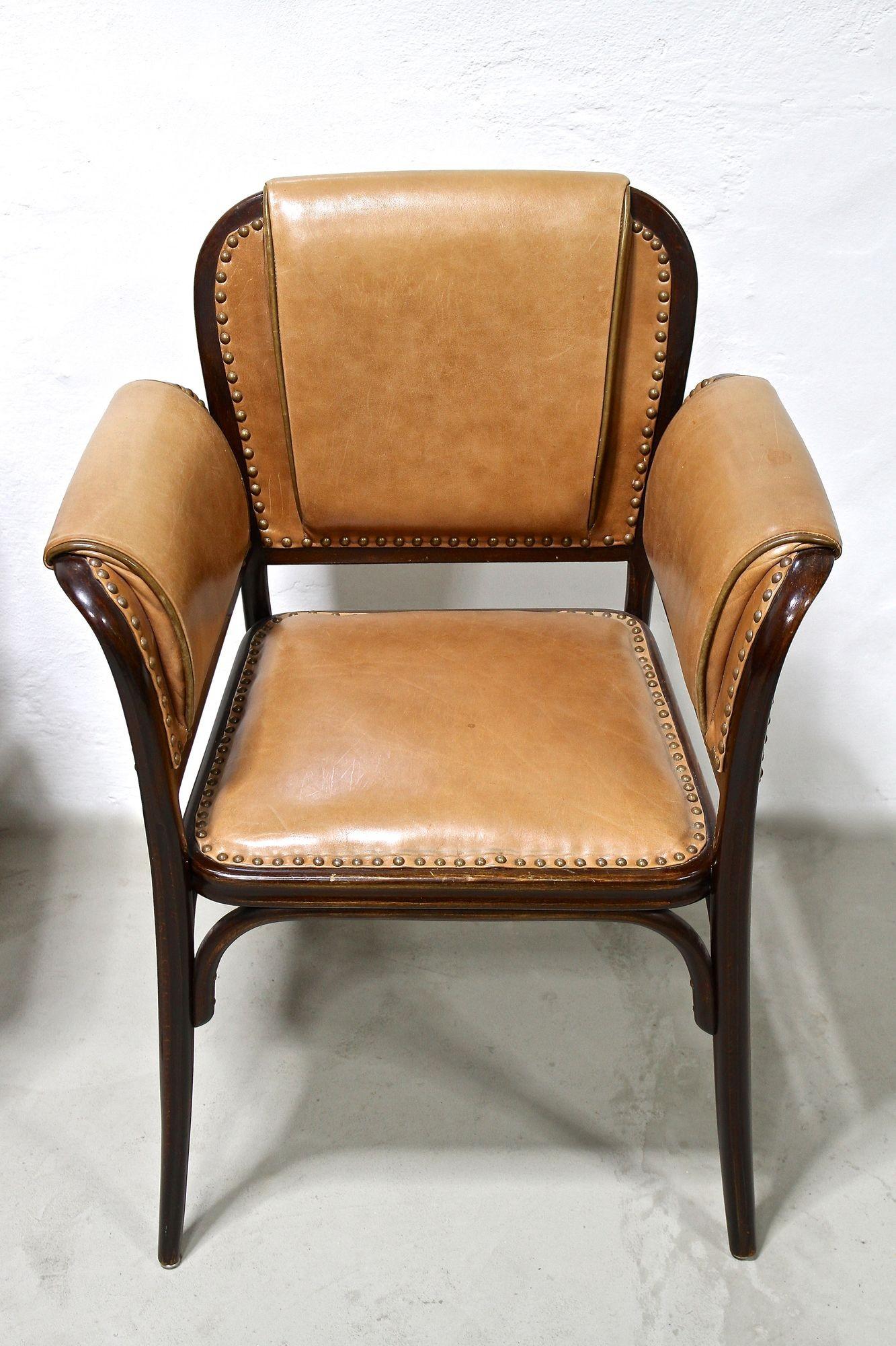 Paire de fauteuils en bois cintré Art nouveau du 20ème siècle par Thonet, Autriche, vers 1904 Bon état - En vente à Lichtenberg, AT