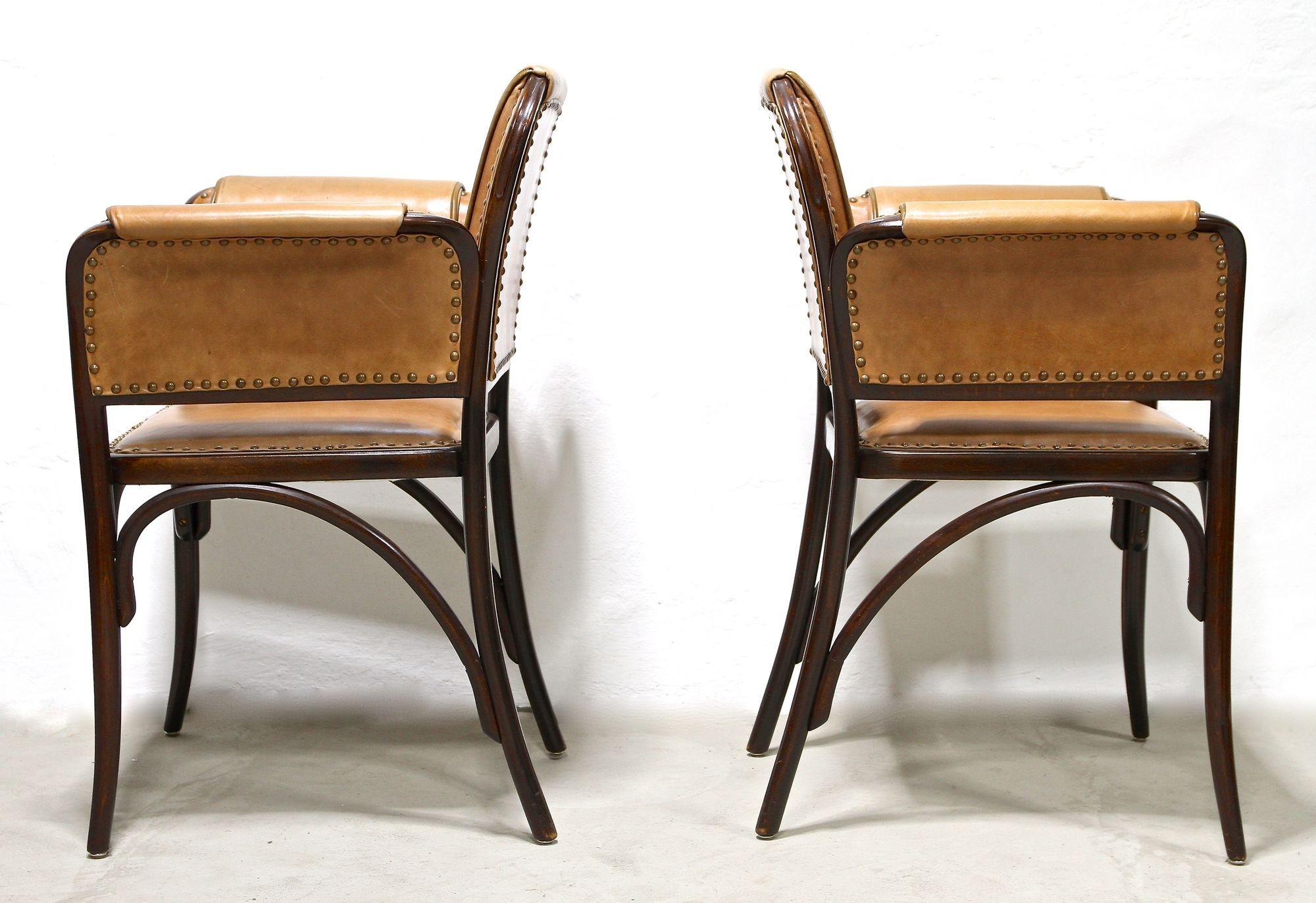 Cuir Paire de fauteuils en bois cintré Art nouveau du 20ème siècle par Thonet, Autriche, vers 1904 en vente