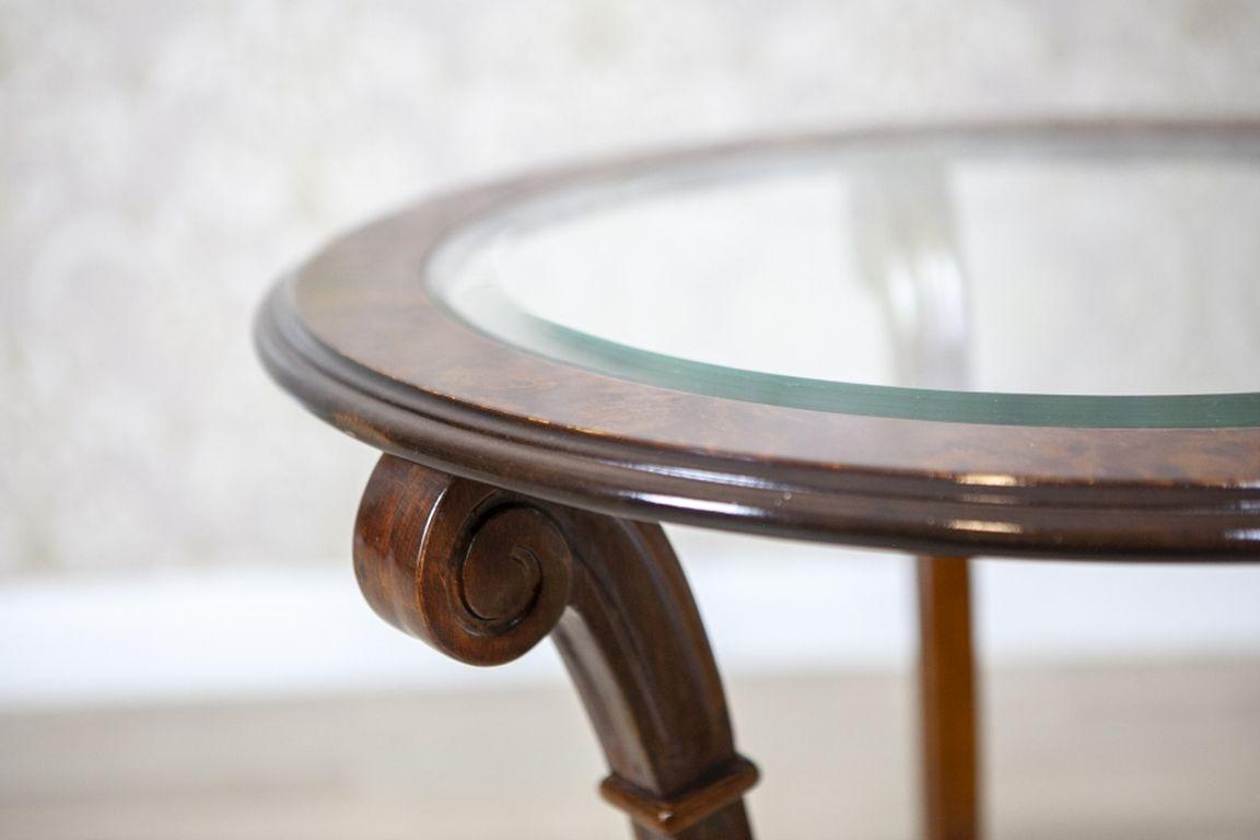 European 20th-Century Beech and Burlwood Round Side Table With Glass Top For Sale