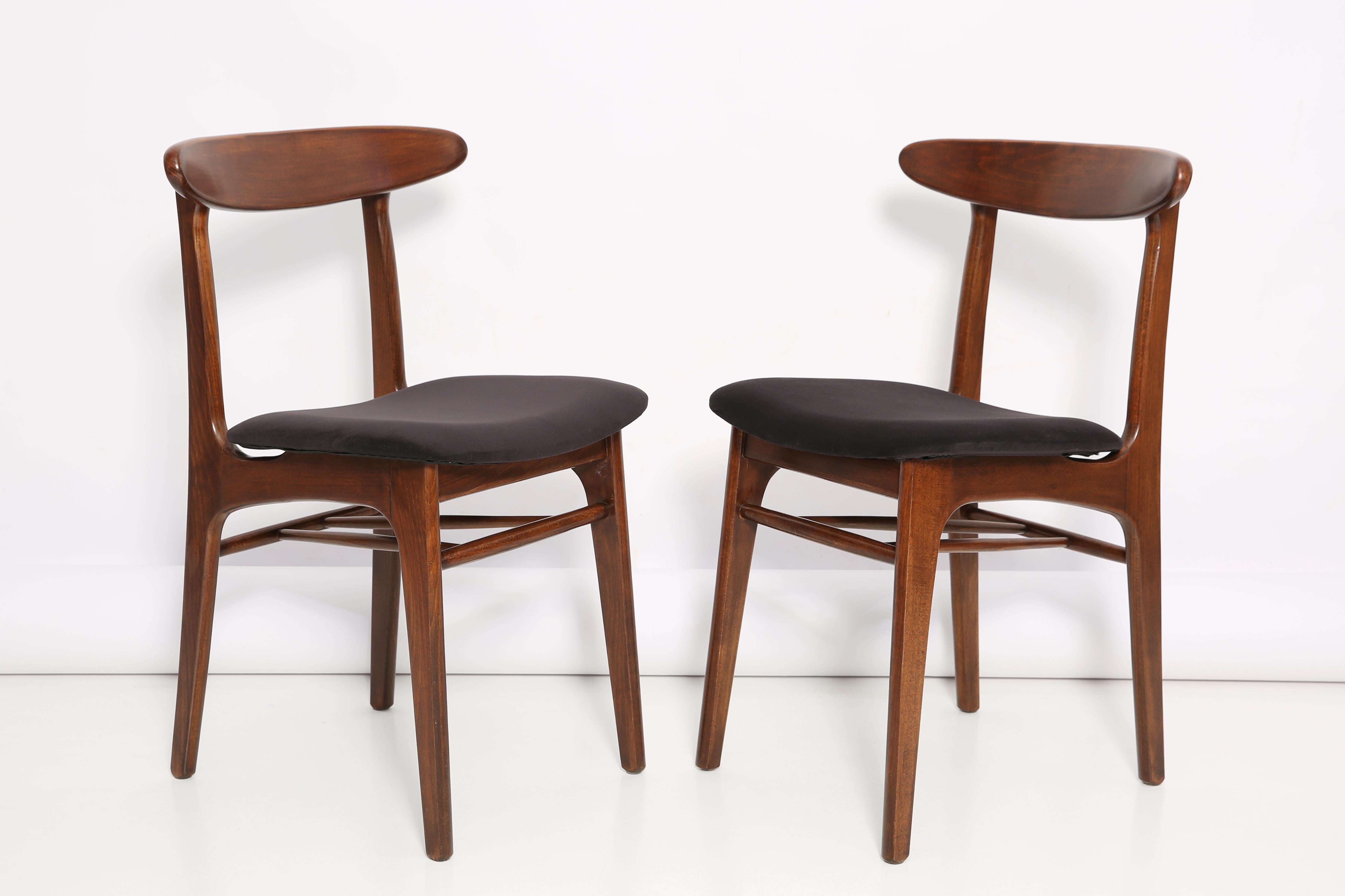 Mid-Century Modern Pair of 20th Century Black Velvet Chairs, by Rajmund Halas, Poland, 1960s For Sale