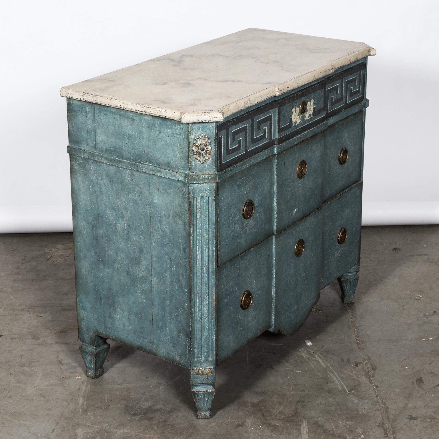 Pair of 20th Century Blue Painted Gustavian Commodes In Good Condition For Sale In Stamford, CT