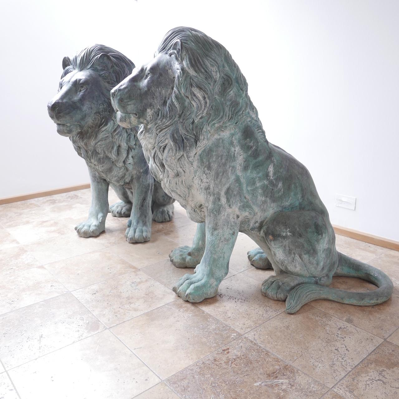 Pair of 20th Century Bronze Italian Lions In Excellent Condition In London, GB