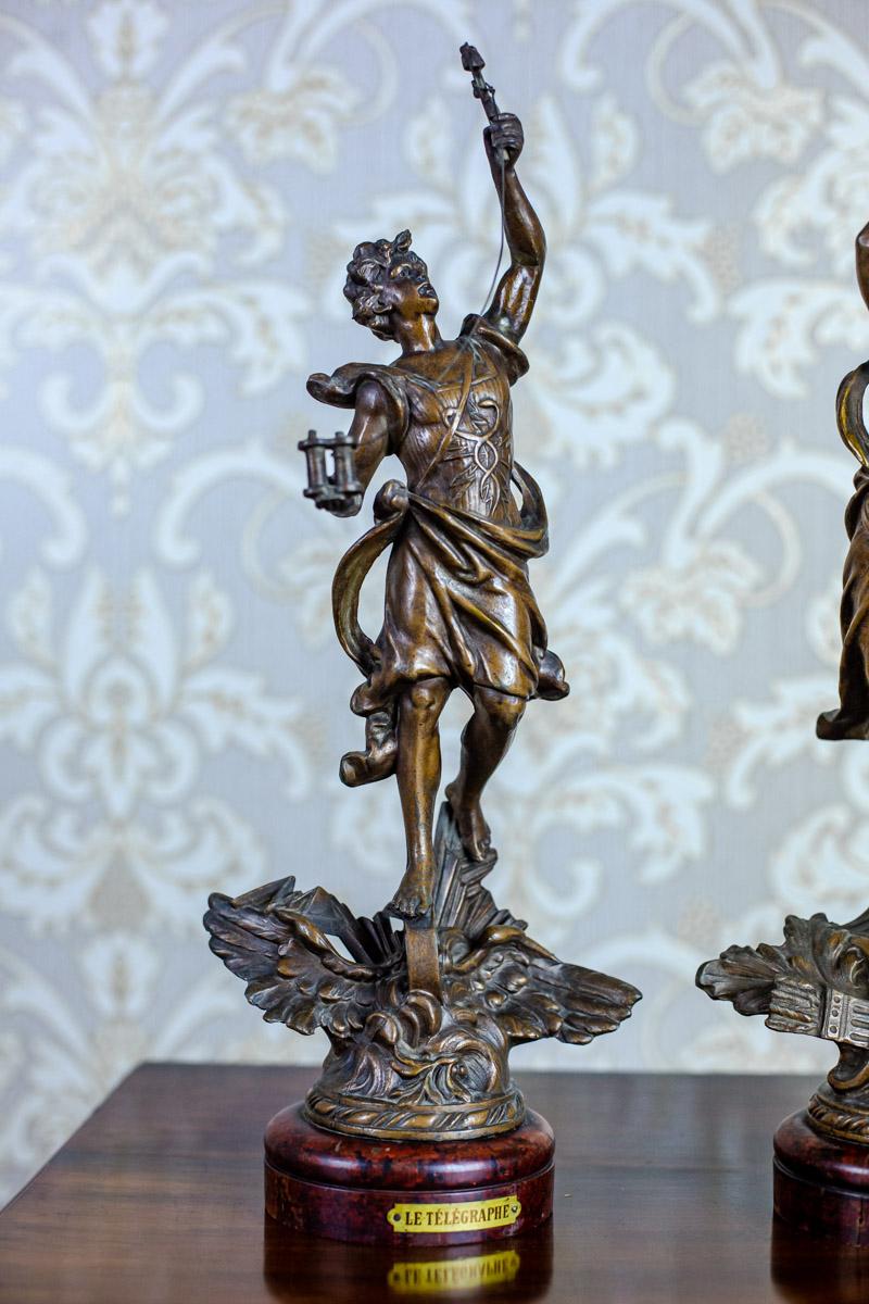 Coppia di statuette in zama bronzata del XX secolo in vendita 1