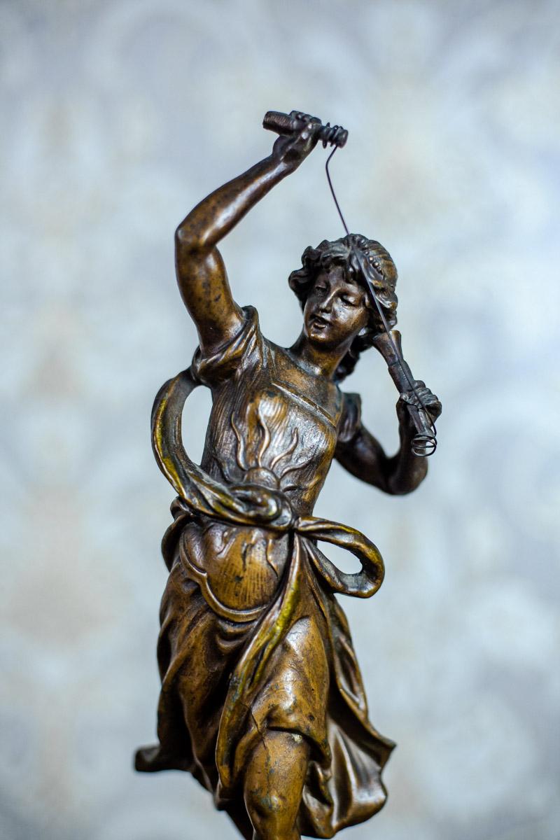Coppia di statuette in zama bronzata del XX secolo in vendita 5