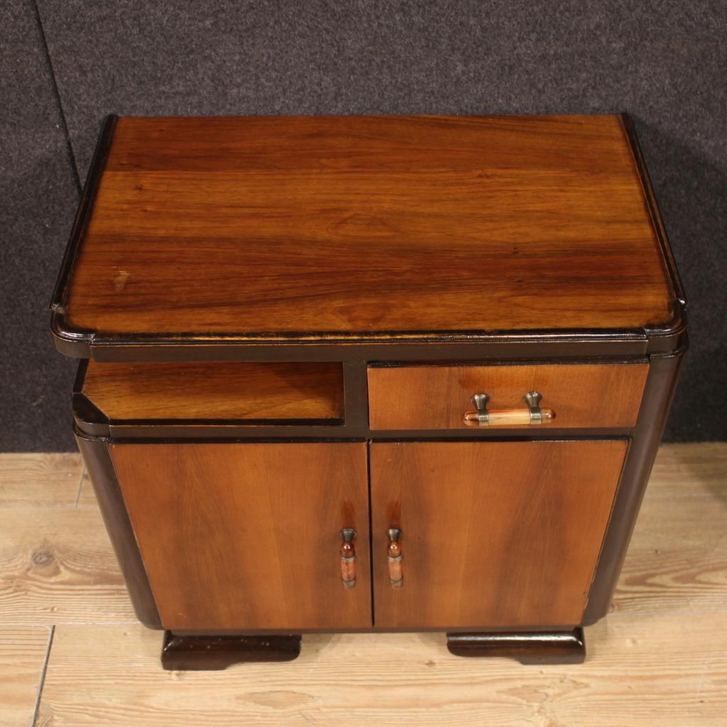 Pair of 20th Century Carved Wood Italian Art Deco Style Bedside Tables, 1950 in vendita 4