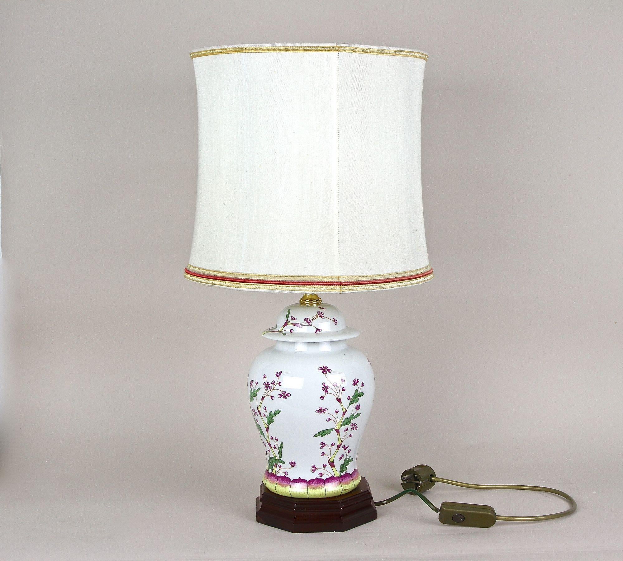 Pair Of 20th Century Ceramic Table Lamps With Lampshades, Italy ca. 1970s For Sale 7