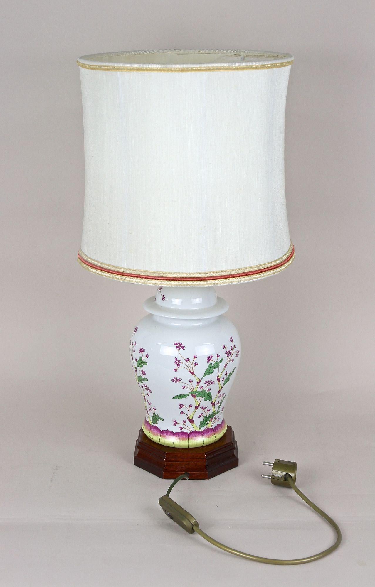 Pair Of 20th Century Ceramic Table Lamps With Lampshades, Italy ca. 1970s For Sale 9