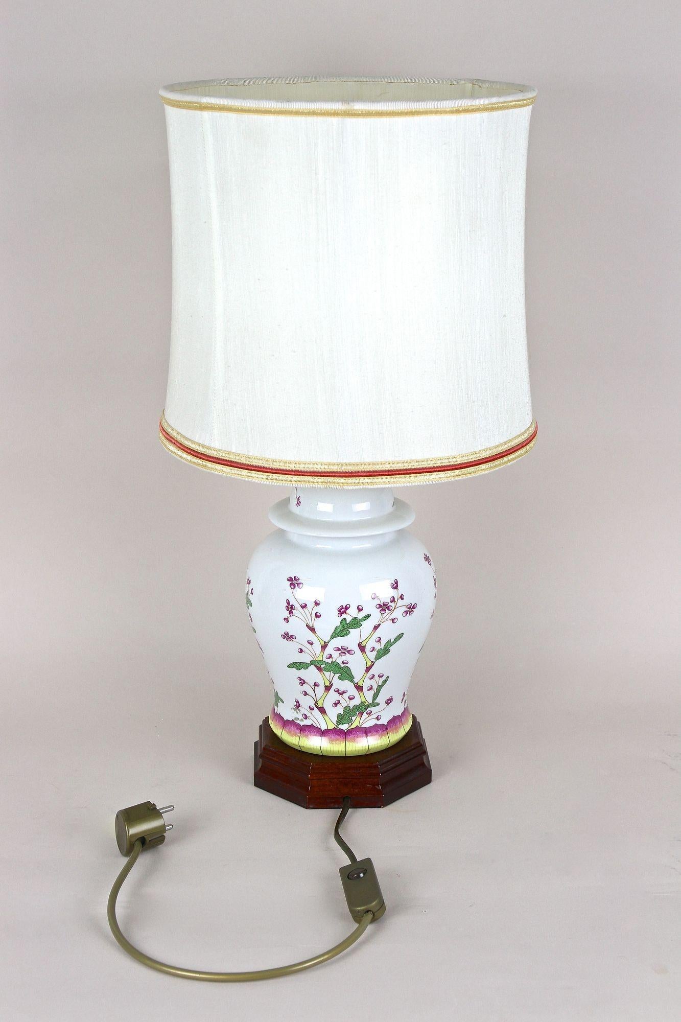 Pair Of 20th Century Ceramic Table Lamps With Lampshades, Italy ca. 1970s For Sale 1