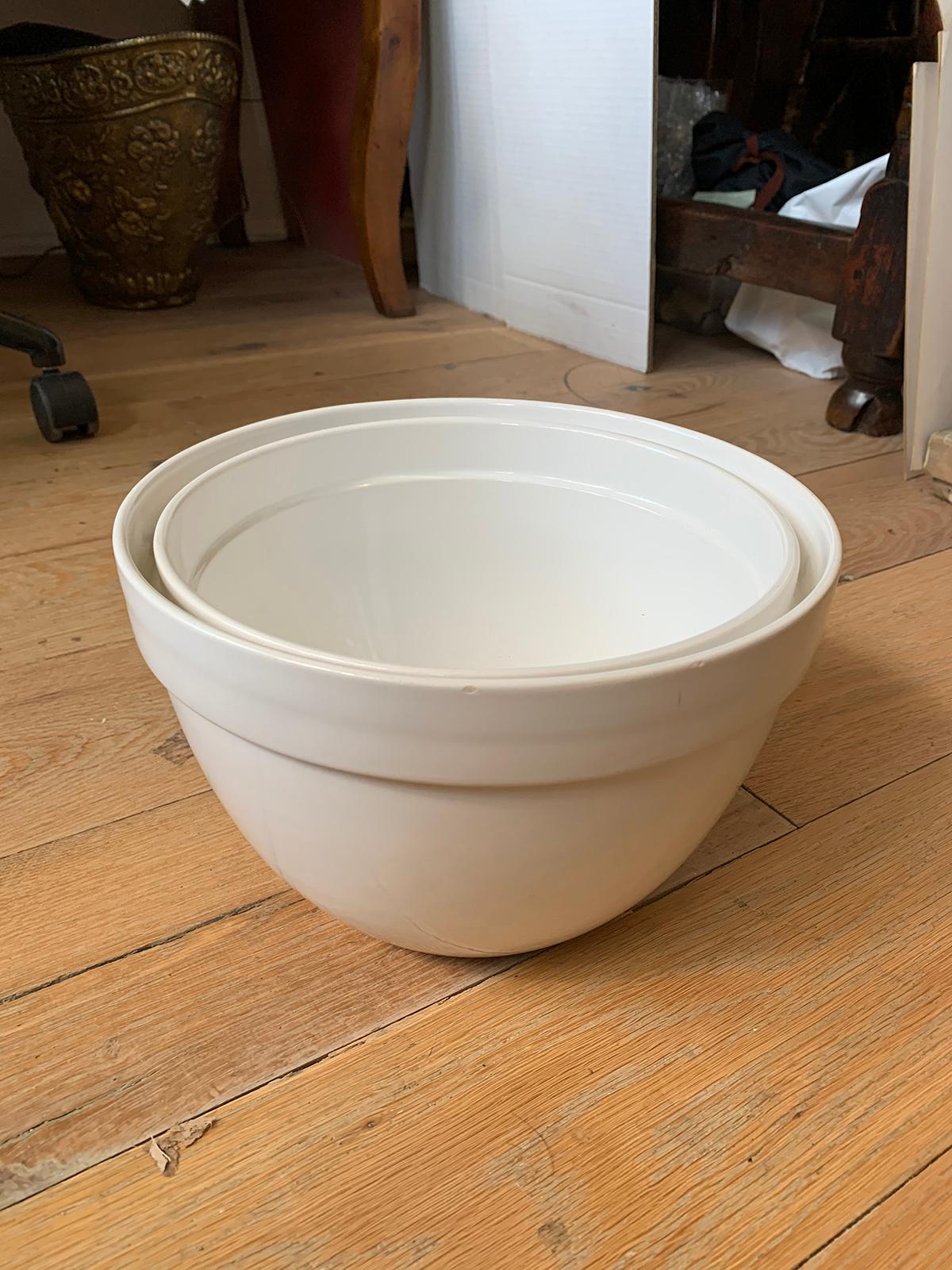 Pair of 20th Century Ceramic White Bowls For Sale 9