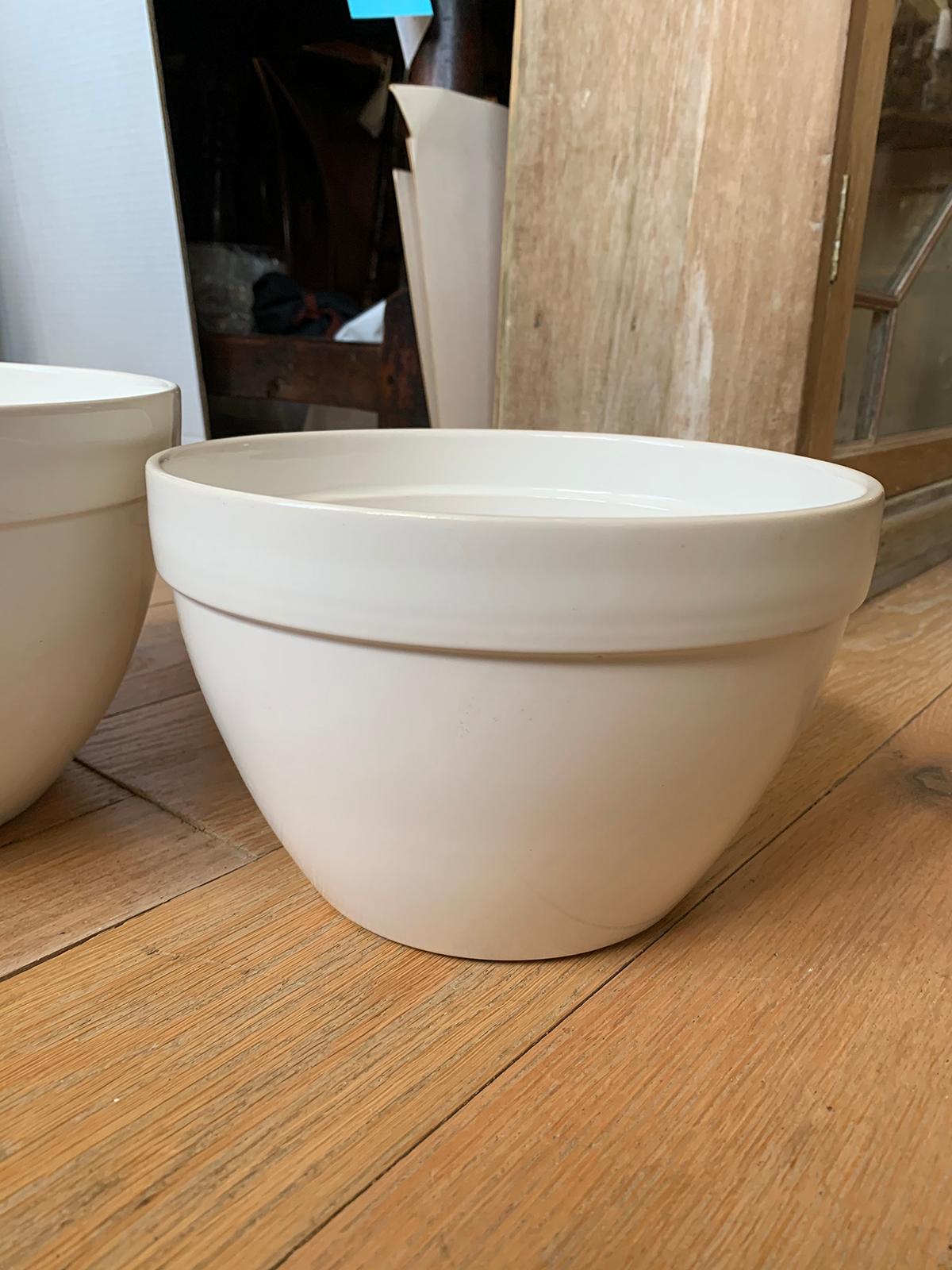 Pair of 20th Century Ceramic White Bowls For Sale 2