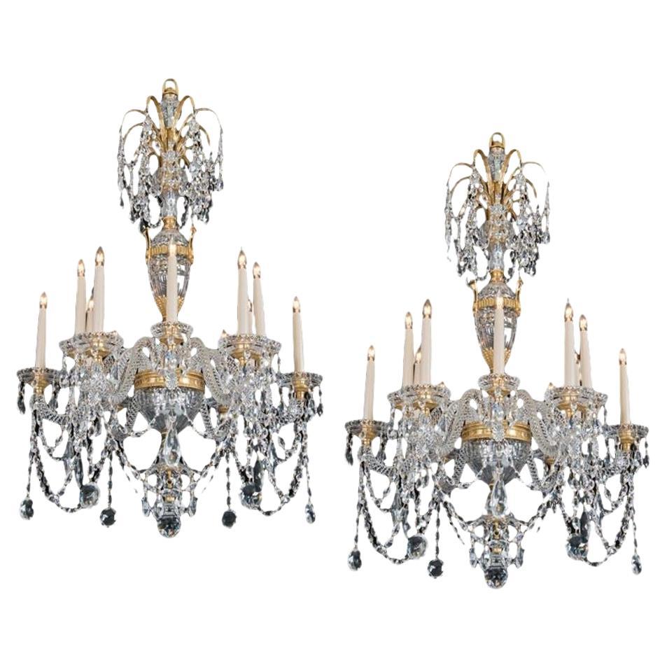 Coppia di lampadari del XX secolo nello stile di Perry & Co.