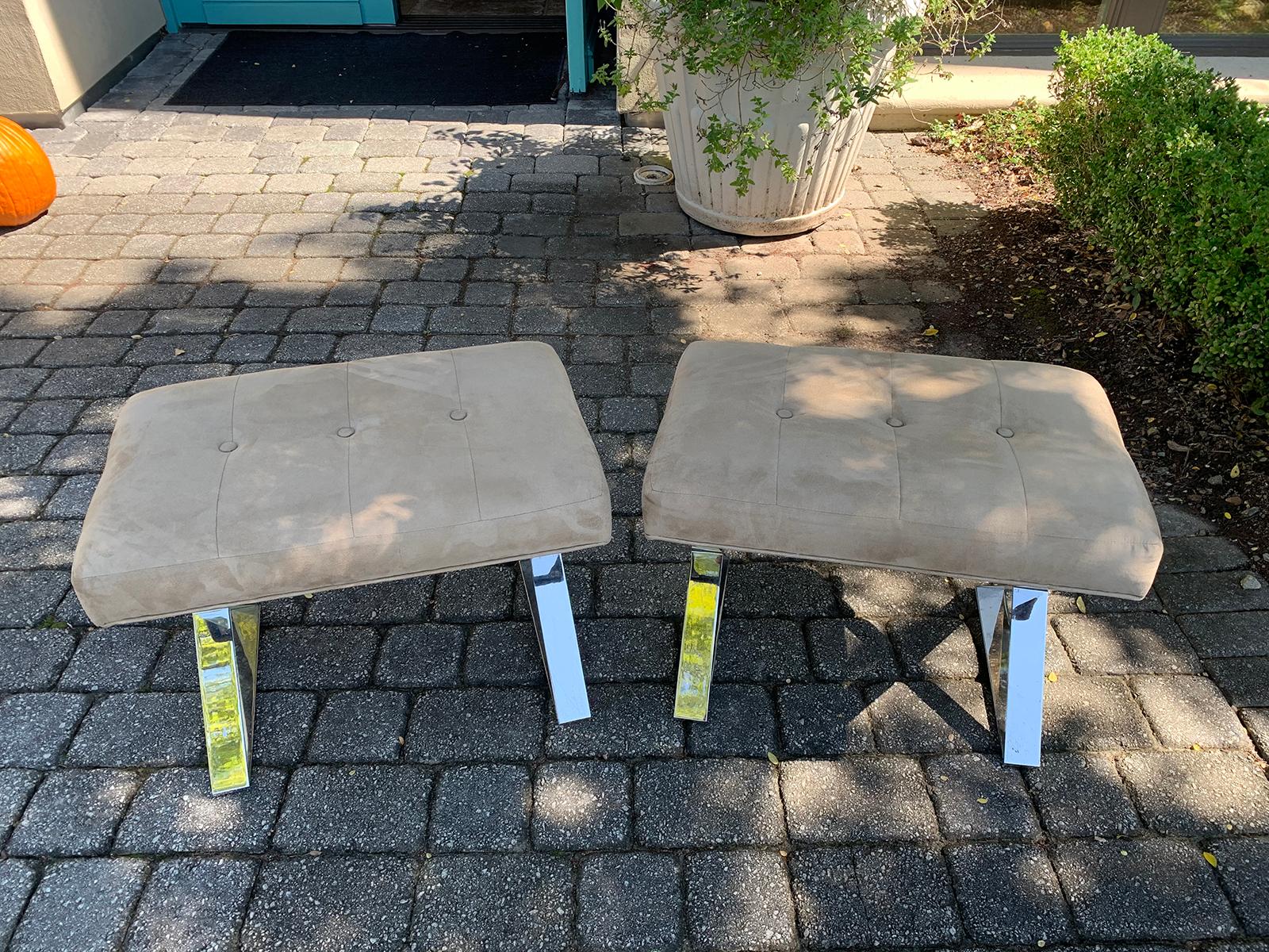 Mid-Century Modern Pair of 20th Century Chrome X Benches, Suede Seats in the Style of Milo Baughman For Sale