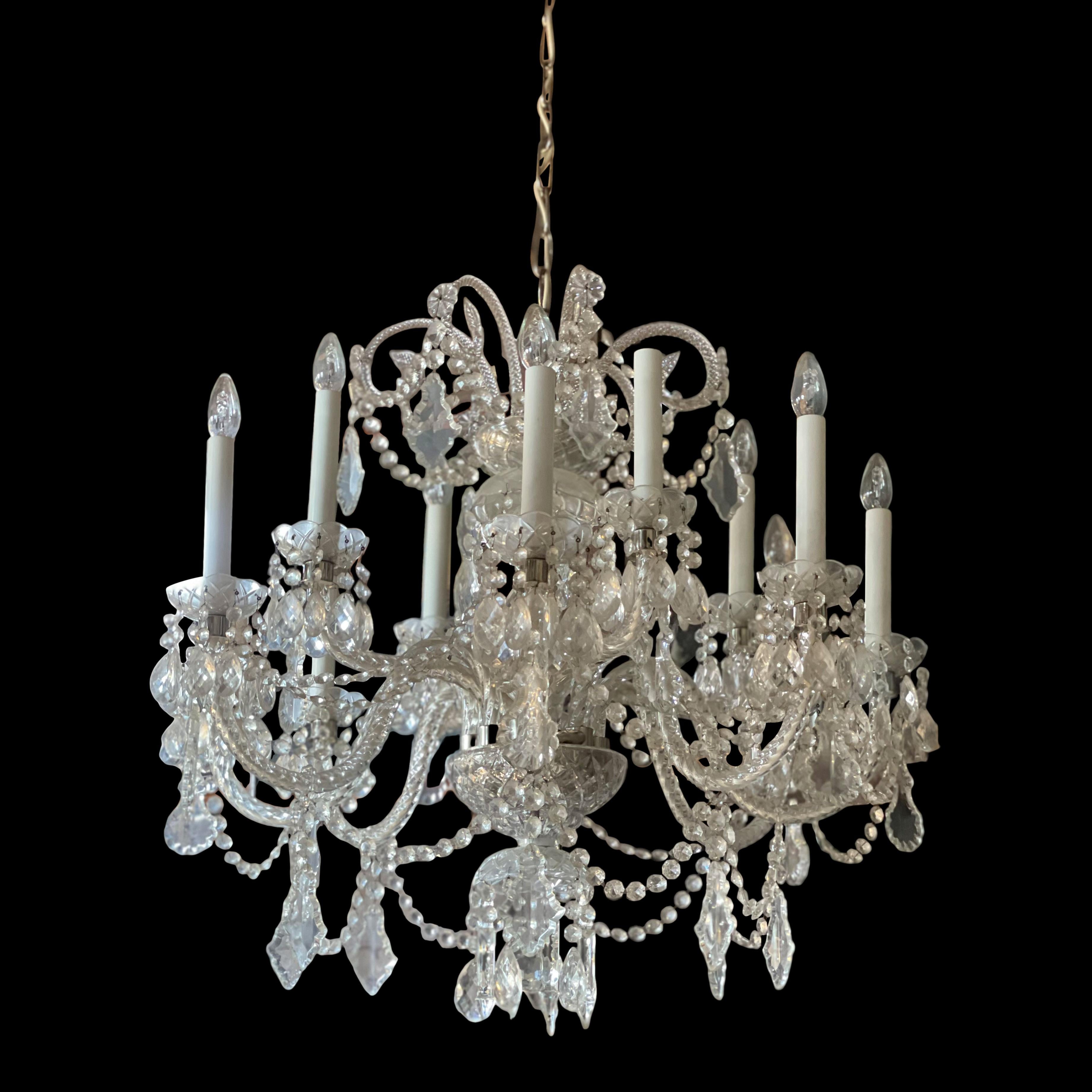 Other Pair of 20th Century Cut Glass Chandeliers For Sale