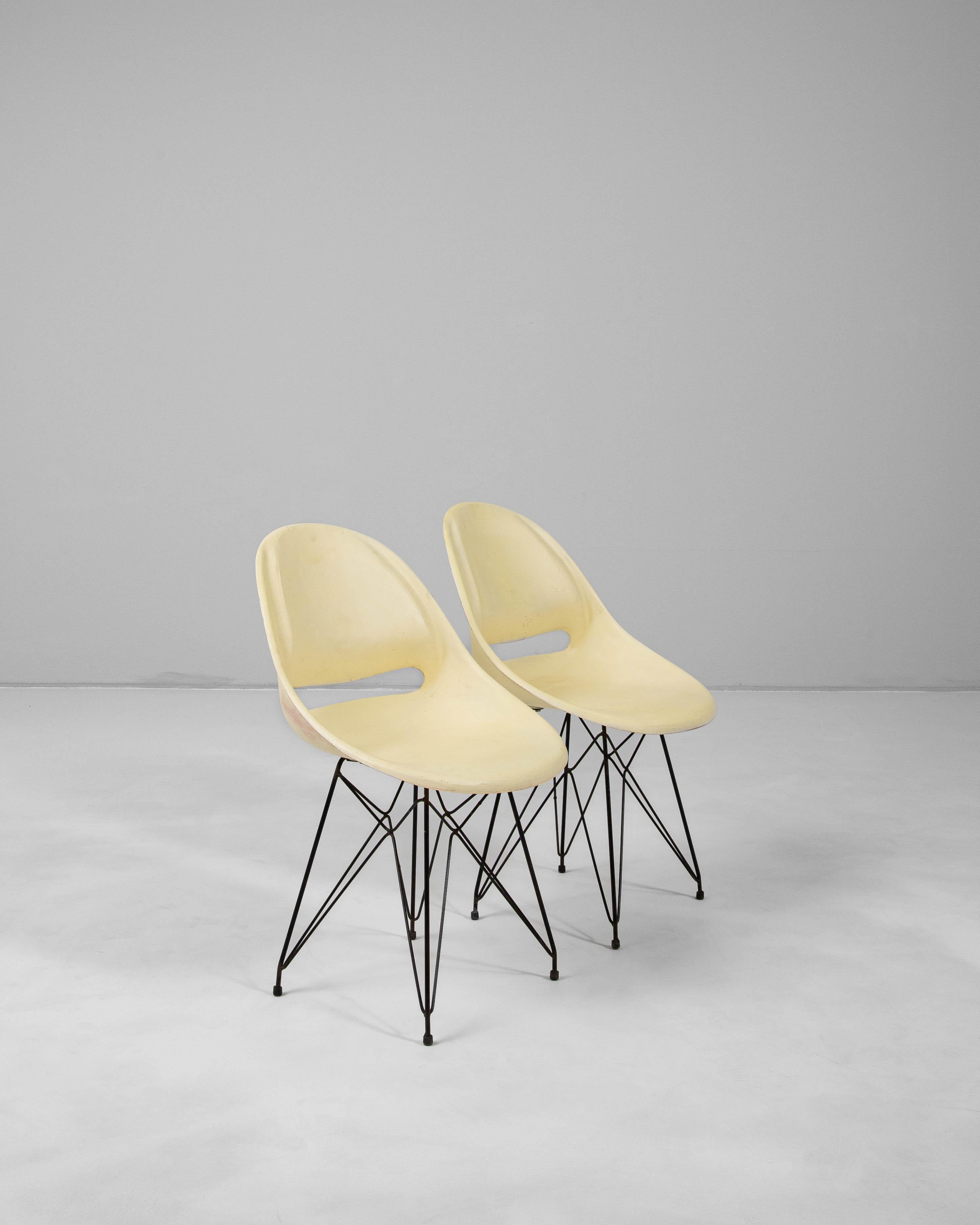 Pareja De Sillas Checas De Fibra De Vidrio Del Siglo XX De Miroslav Navratil Para Vertex en venta 5