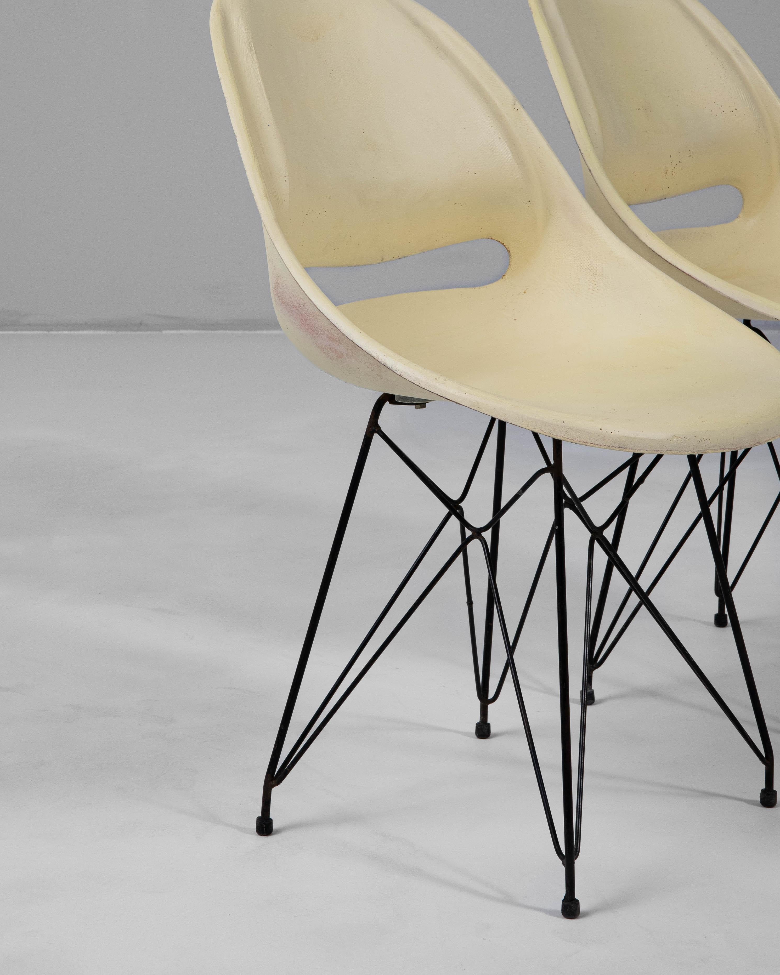 Pareja De Sillas Checas De Fibra De Vidrio Del Siglo XX De Miroslav Navratil Para Vertex en venta 6