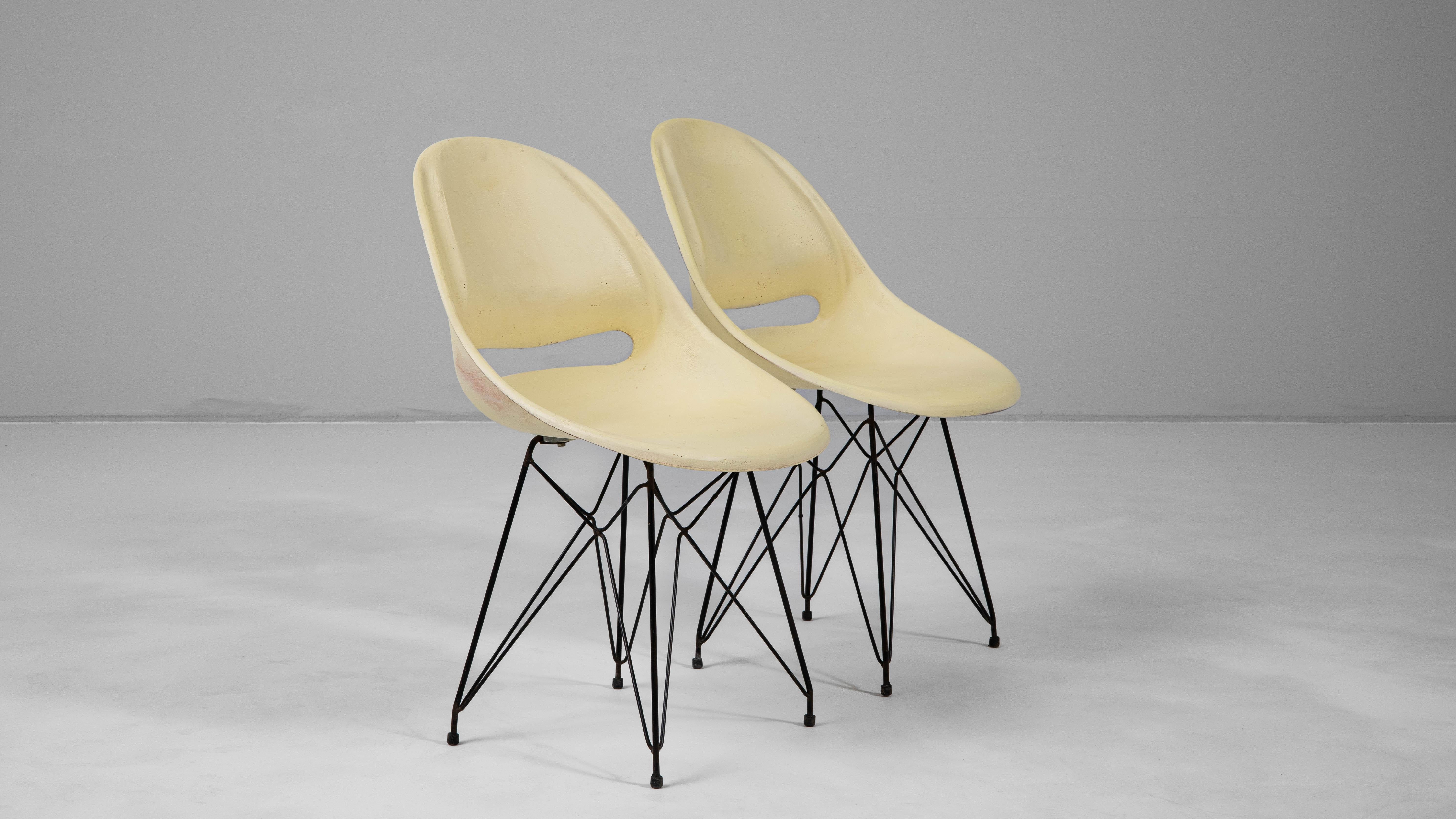 Pareja De Sillas Checas De Fibra De Vidrio Del Siglo XX De Miroslav Navratil Para Vertex en venta 7