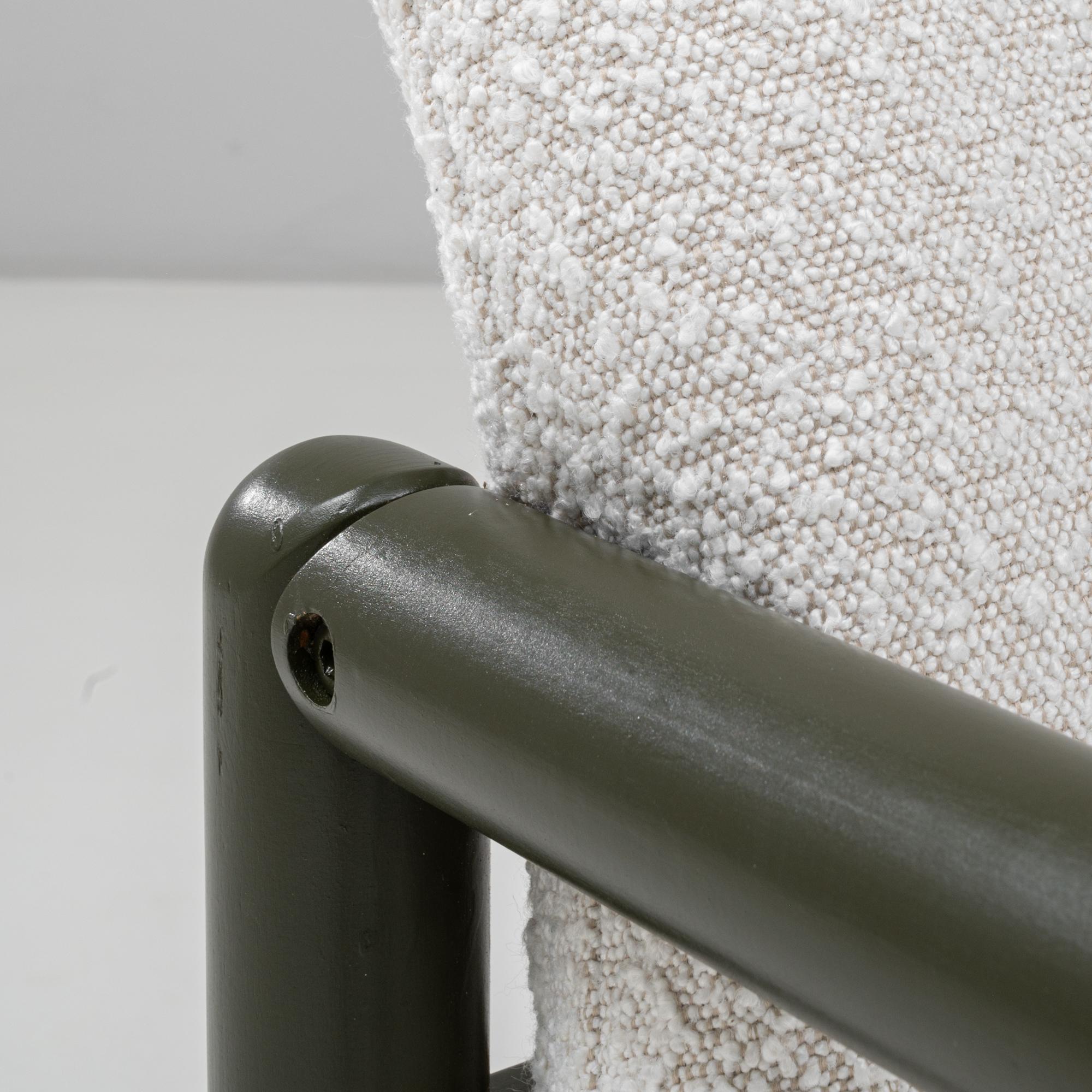 Paar tschechische Loungesessel des 20. Jahrhunderts mit grünen Rohrgestellen im Angebot 7