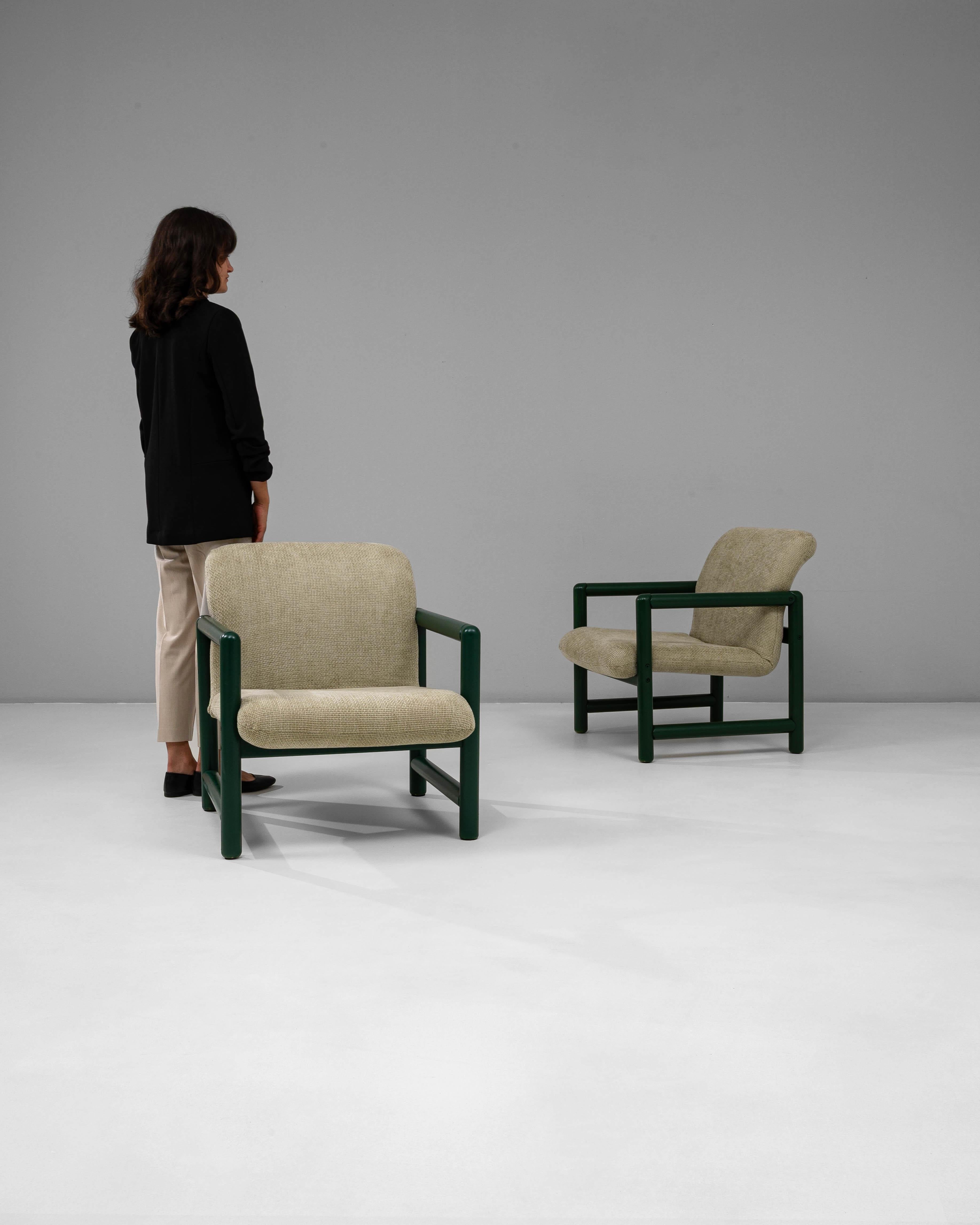 Tchèque Paire de chaises longues tchèques du 20e siècle avec armatures tubulaires vertes en vente