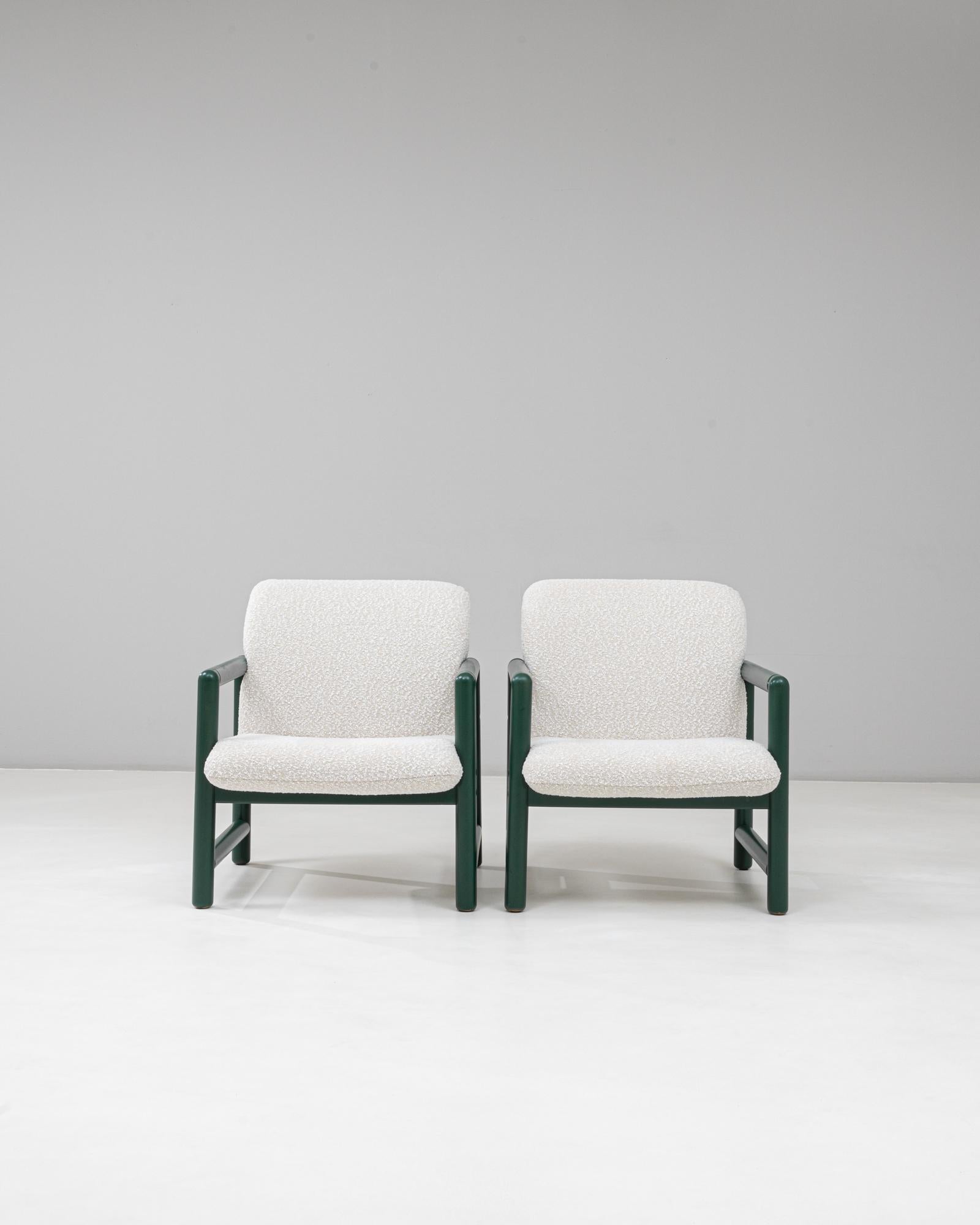 20ième siècle Paire de chaises longues tchèques du 20e siècle avec armatures tubulaires vertes en vente