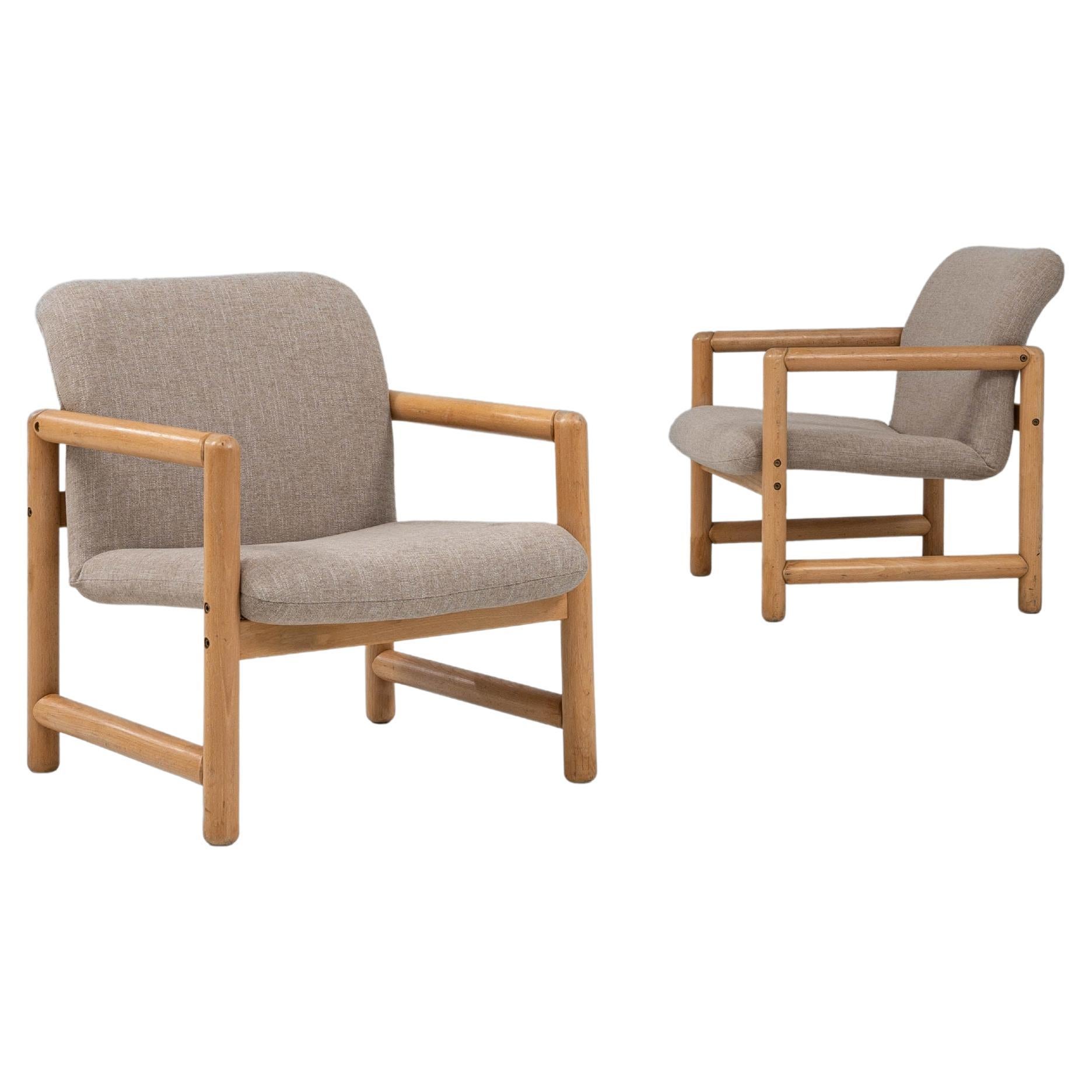 Paire de fauteuils tapissés tchèques du 20e siècle en vente