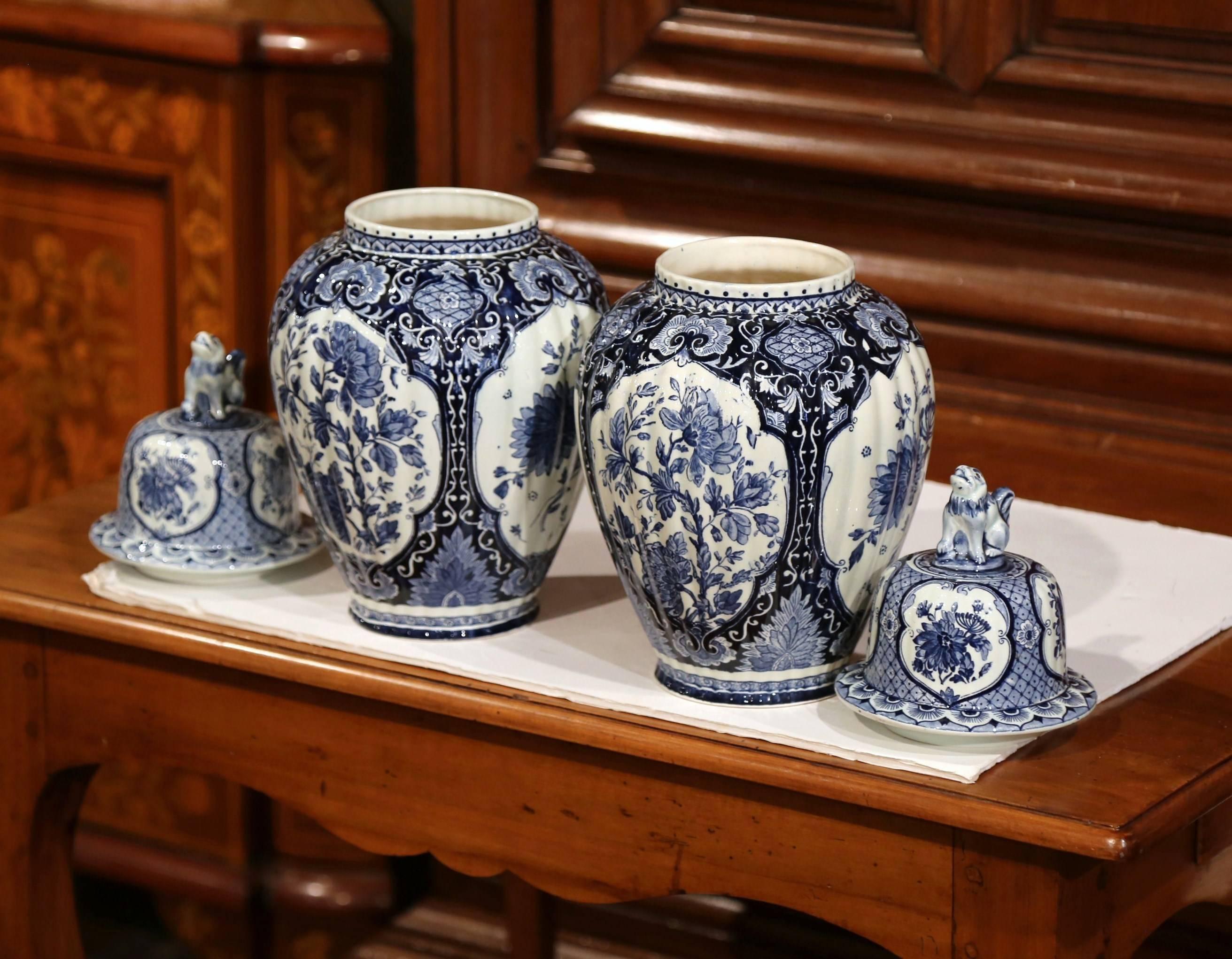 Hand-Painted Pair of 20th Century Dutch Blue and White Maastricht Delft Ginger Jars with Lids