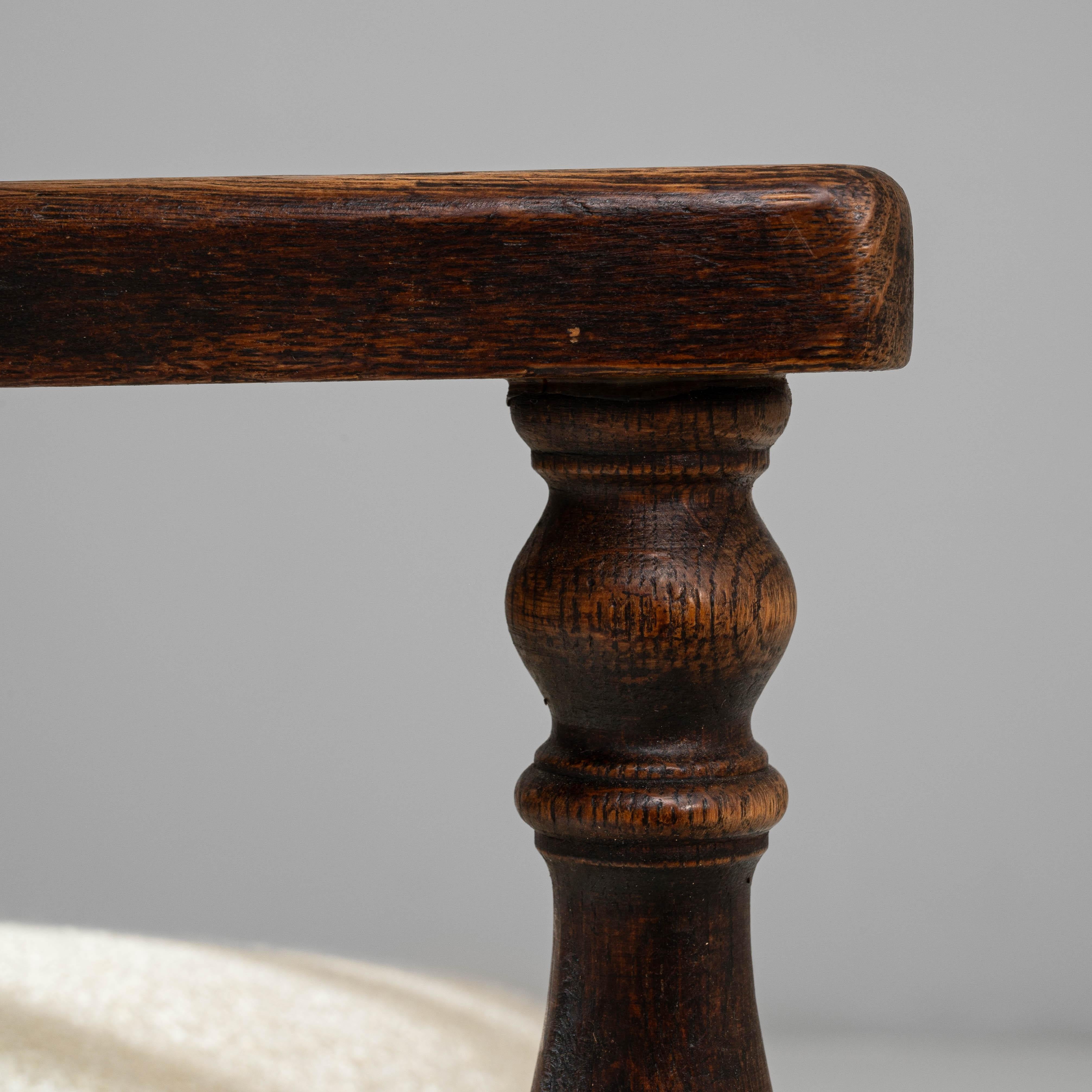 Paire de fauteuils en bois baroque français du 20e siècle avec sièges tapissés en vente 4